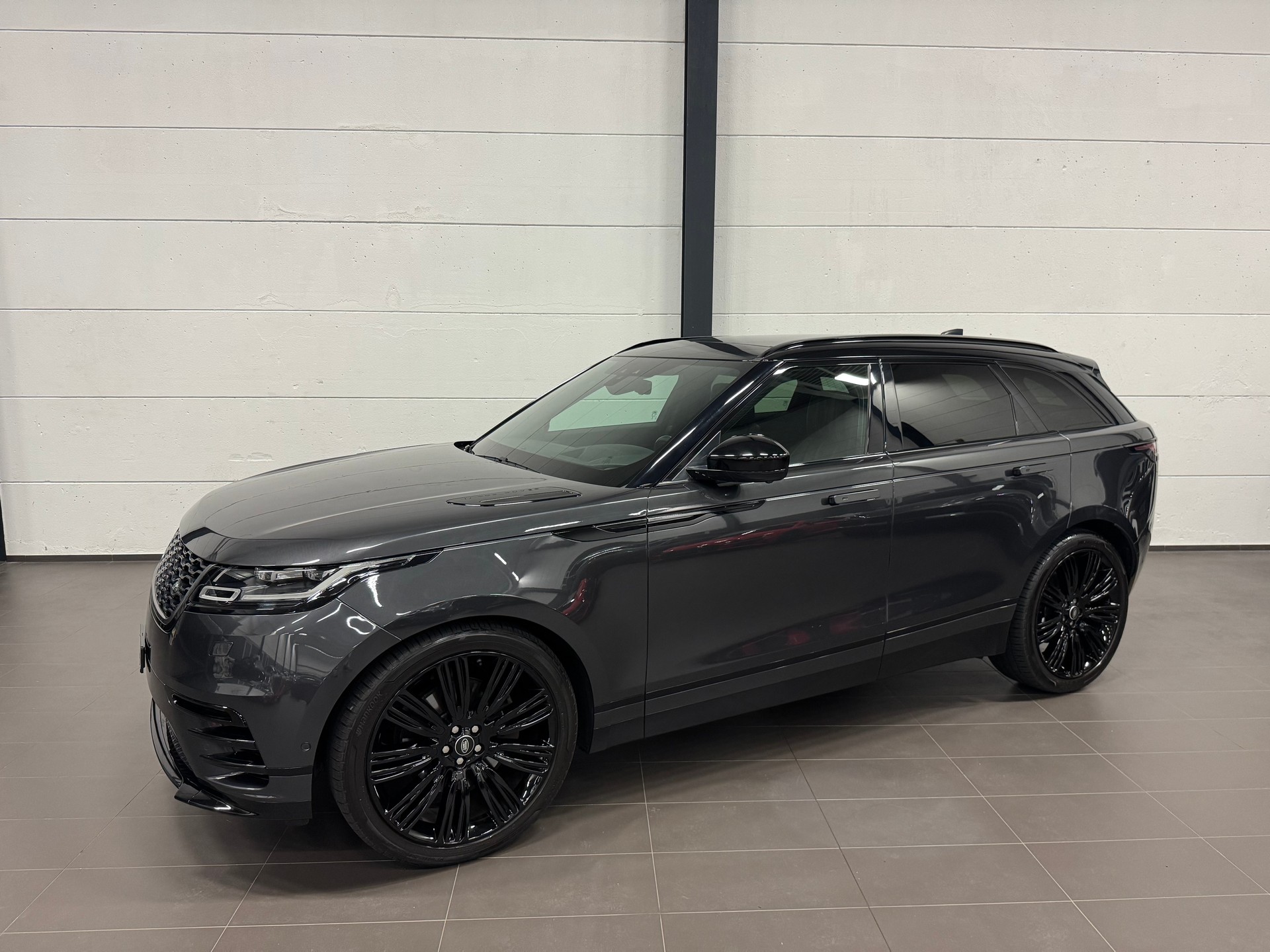 LAND ROVER Range Rover Velar R-Dynamic P 380 Automatic-image-2