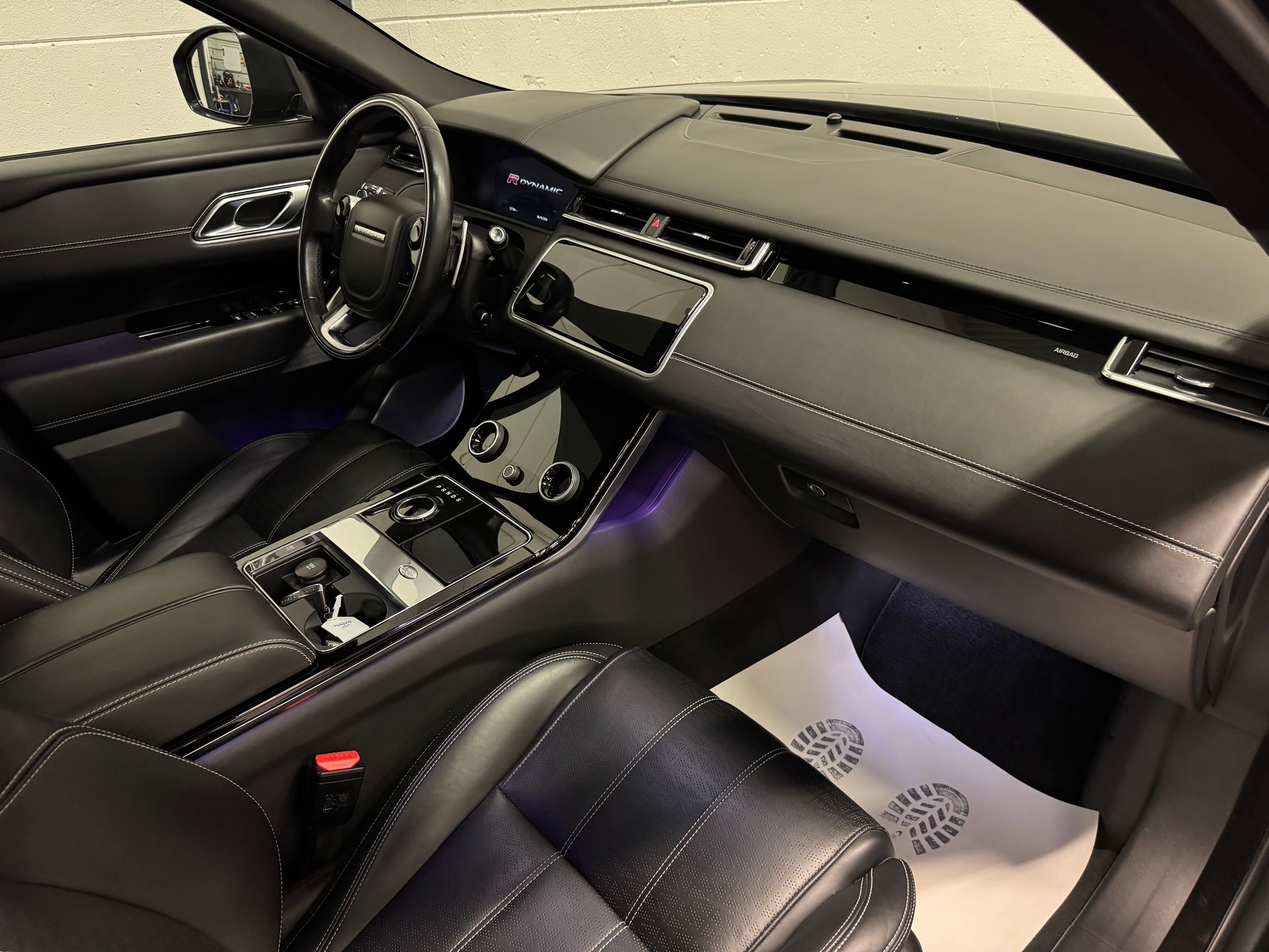 LAND ROVER Range Rover Velar R-Dynamic P 380 Automatic-image-19