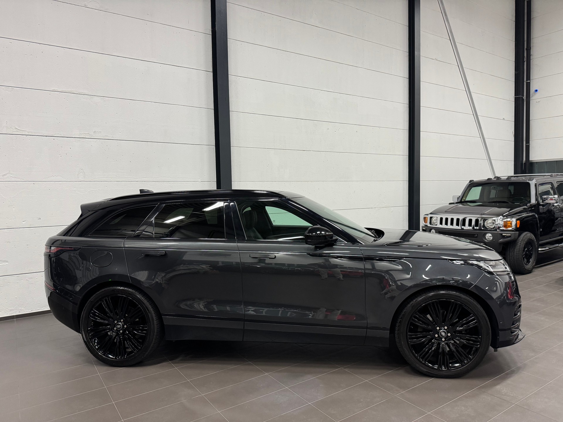 LAND ROVER Range Rover Velar R-Dynamic P 380 Automatic-image-5