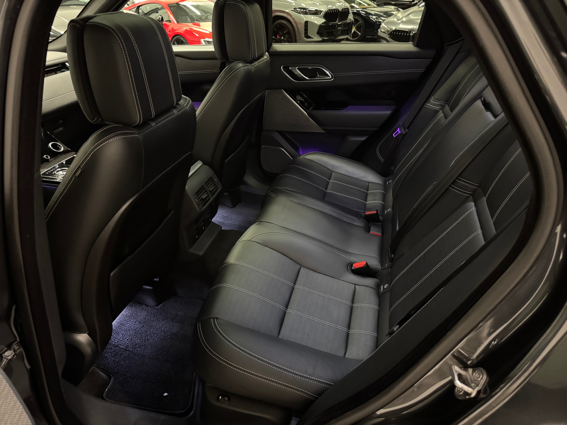 LAND ROVER Range Rover Velar R-Dynamic P 380 Automatic-image-23