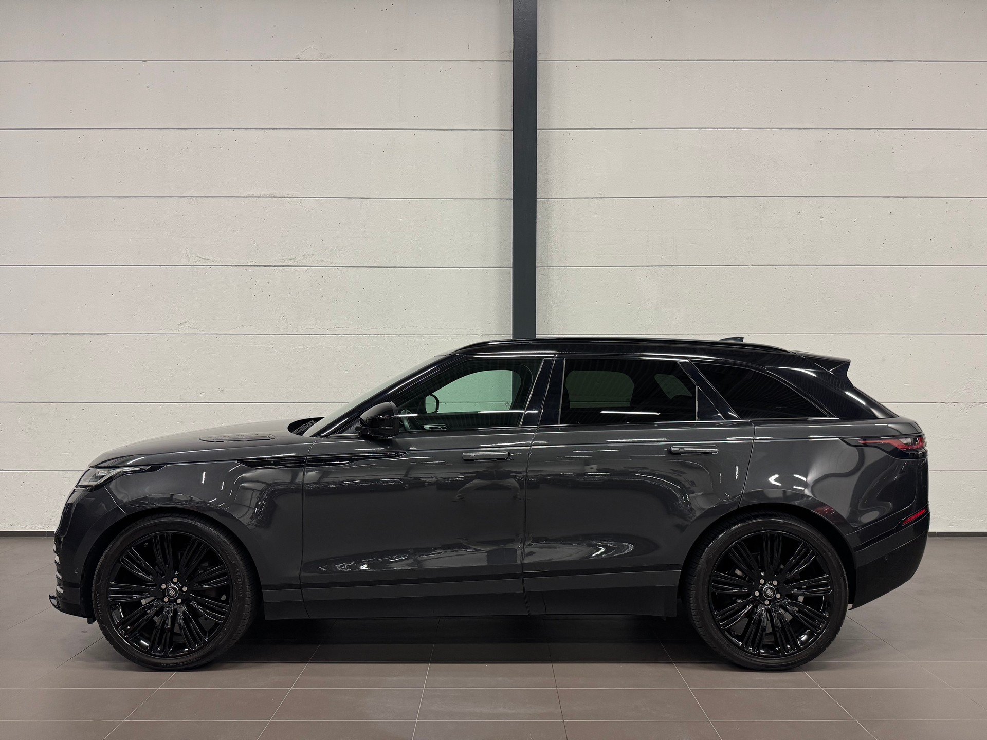 LAND ROVER Range Rover Velar R-Dynamic P 380 Automatic-image-8