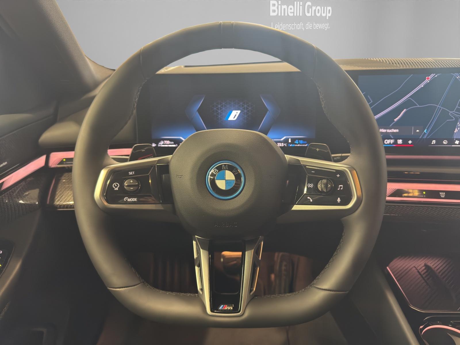 BMW 5er Reihe G61 Touring 550e xDrive-image-11