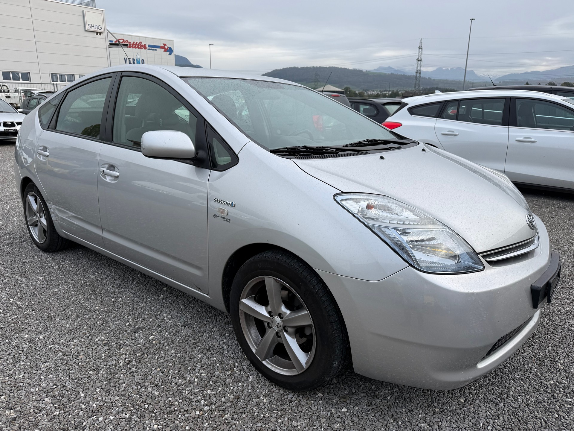 TOYOTA Prius 1.5 16V Hybrid-image-5