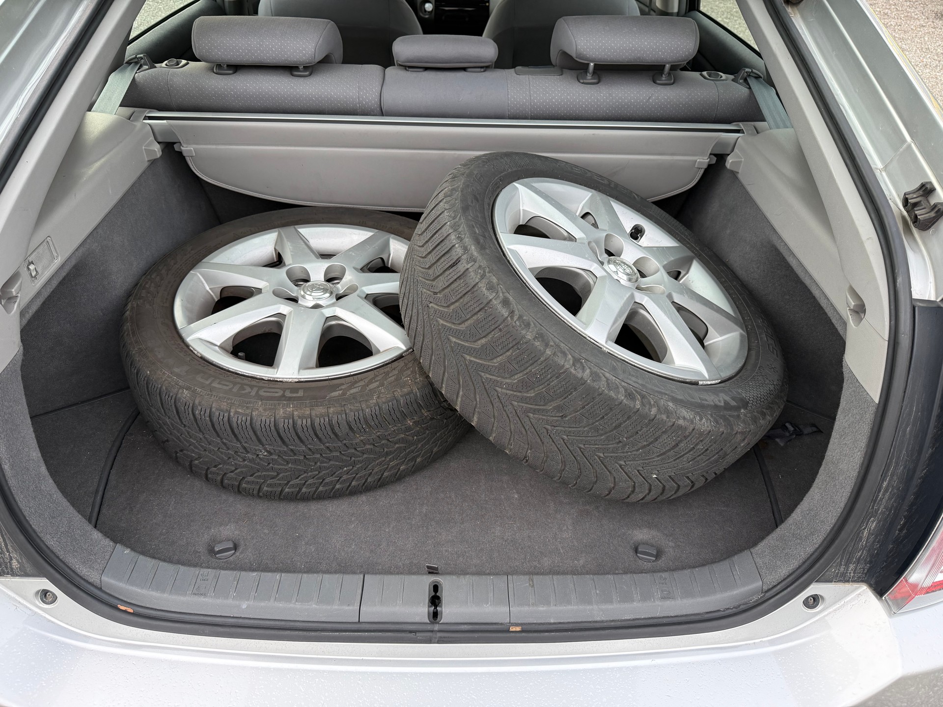 TOYOTA Prius 1.5 16V Hybrid-image-10