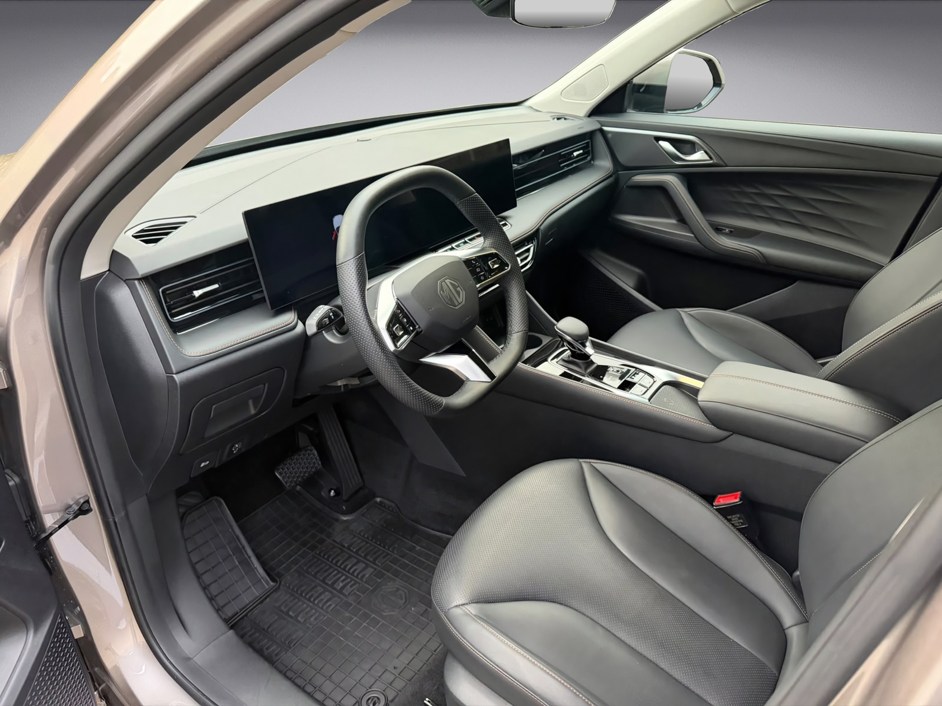 MG HS 1.5 T Luxury Automat * 170PS * 8fach *-image-8