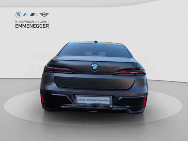 BMW i7 xDrive60-image-6