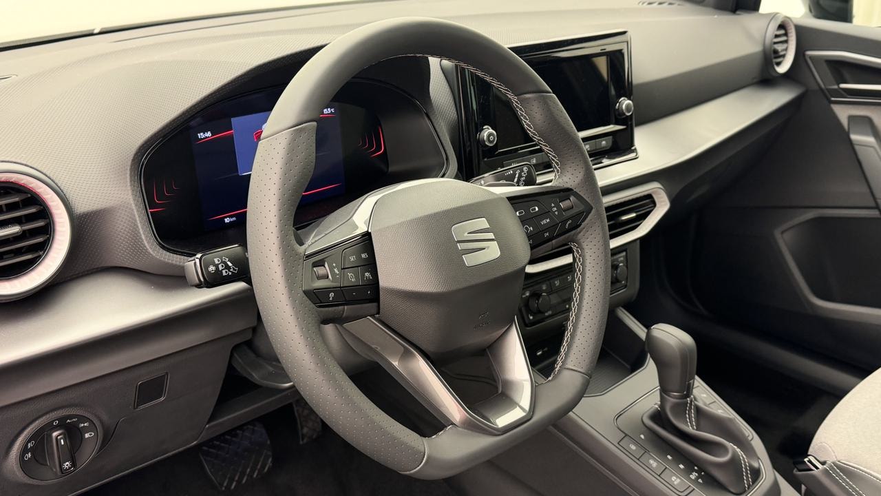 SEAT Arona 1.5 Eco TSI FR DSG-image-6