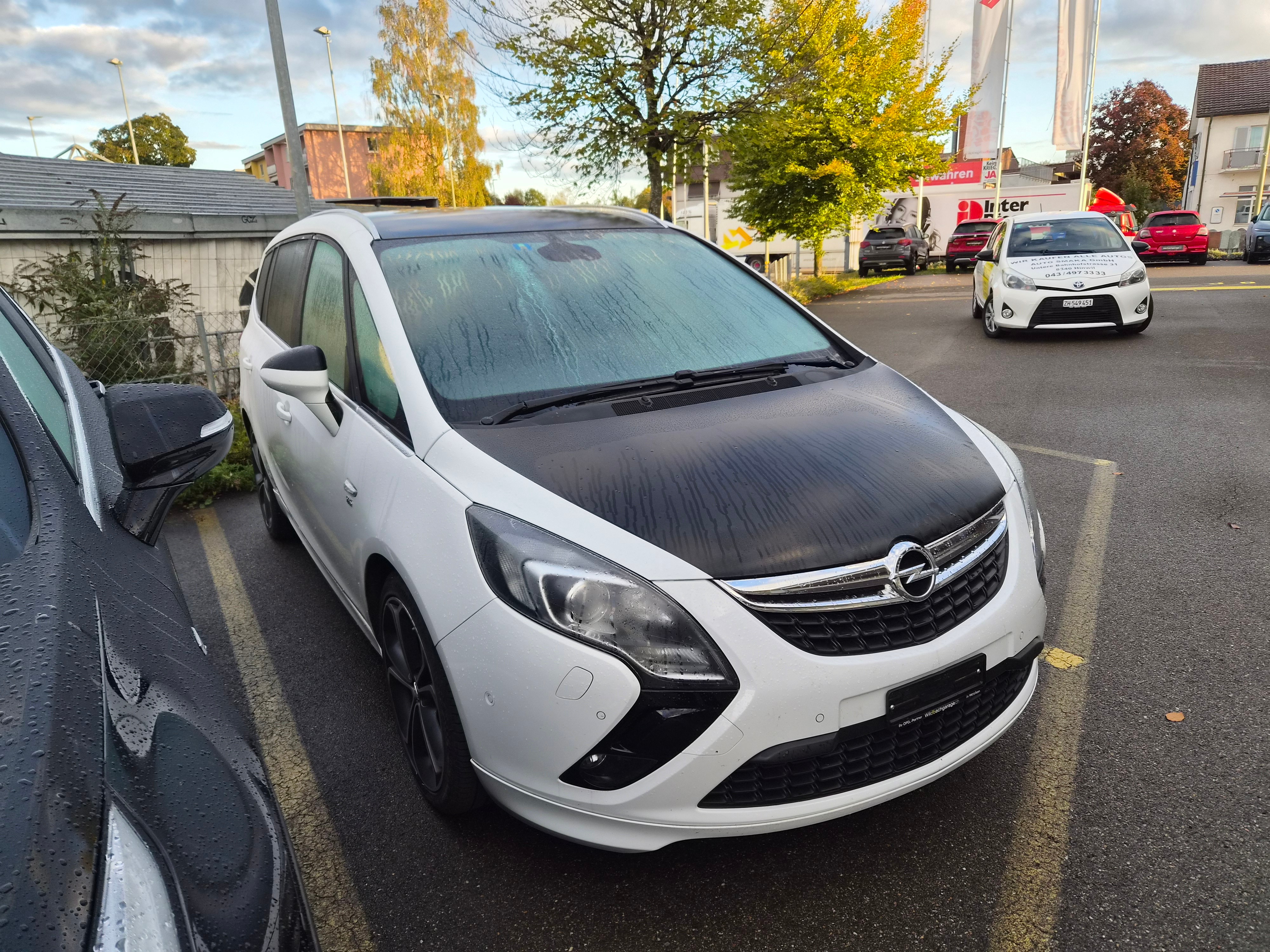 Car photo