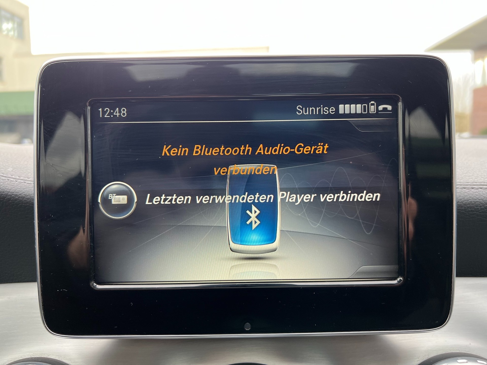 MERCEDES-BENZ GLA 200 Style 7G-DCT-image-8