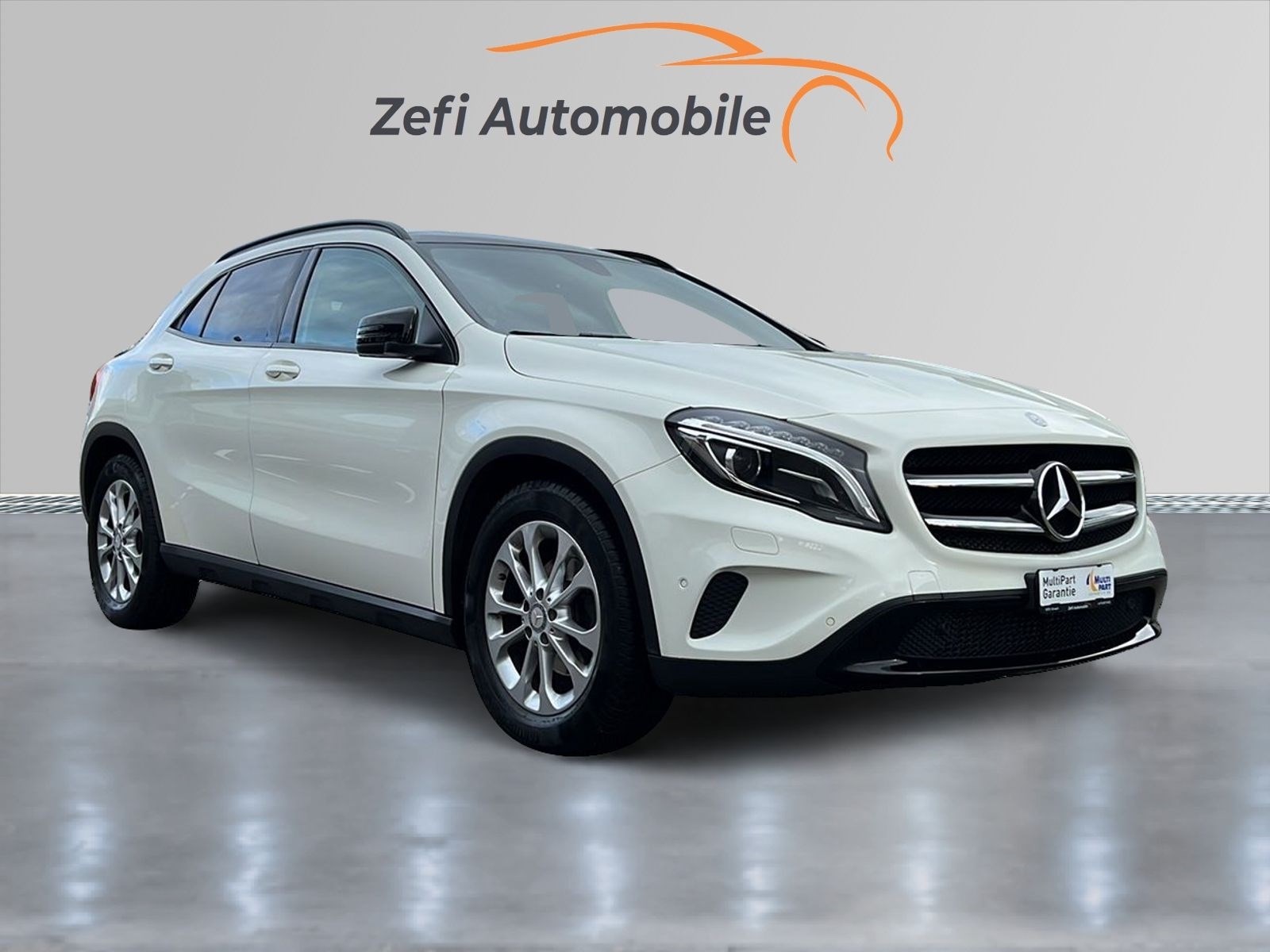 MERCEDES-BENZ GLA 200 Style 7G-DCT-image-4
