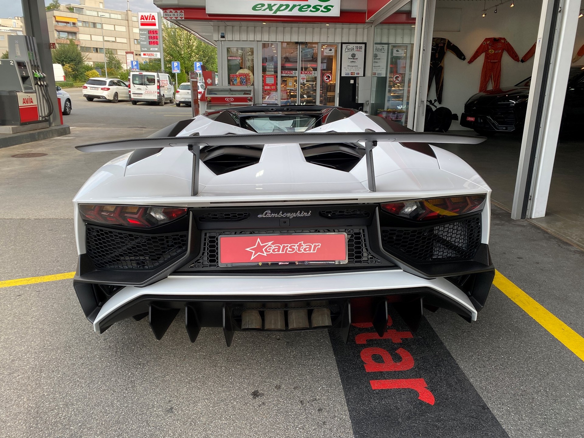 LAMBORGHINI Aventador LP750-4 Superveloce Roadster E-Gear-image-4