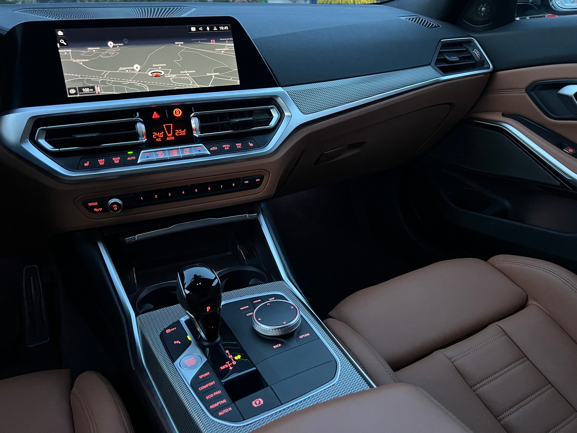 BMW M340i xDrive 48V Touring Steptronic-image-5