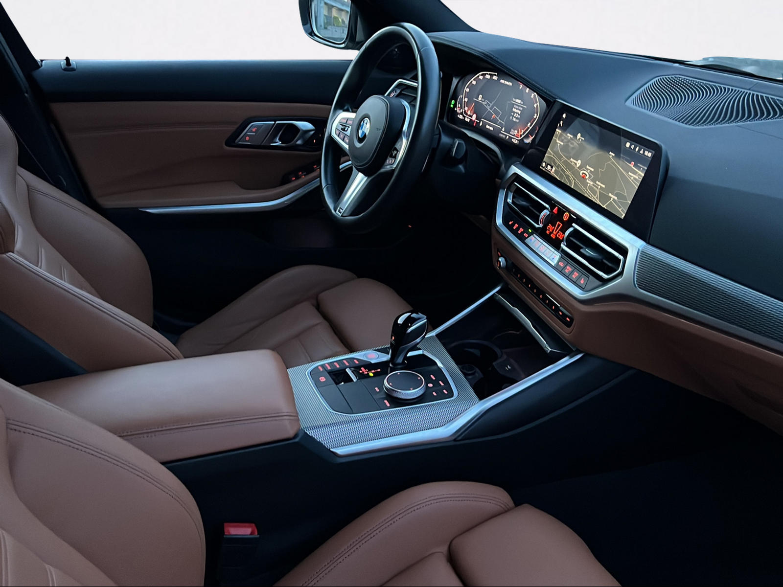 BMW M340i xDrive 48V Touring Steptronic-image-2