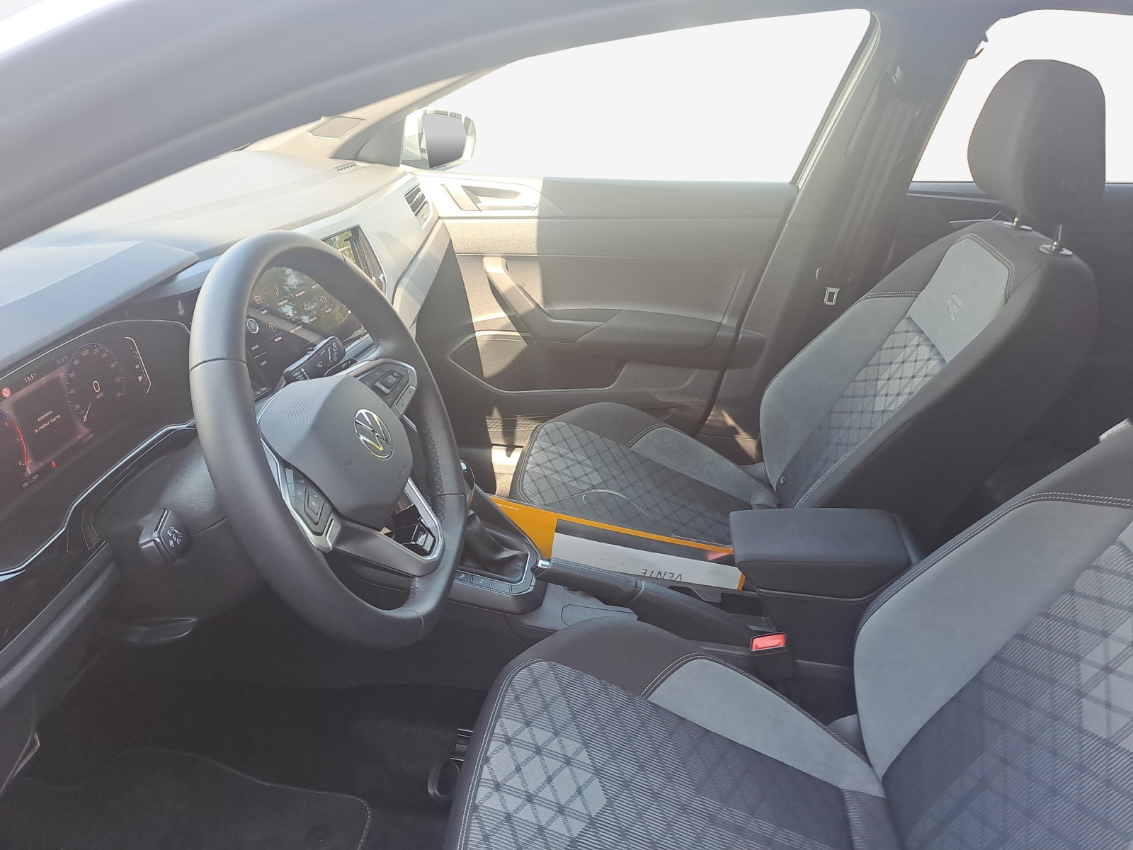 VW Polo R-Line 1.0TSI 95PS DSG-image-7
