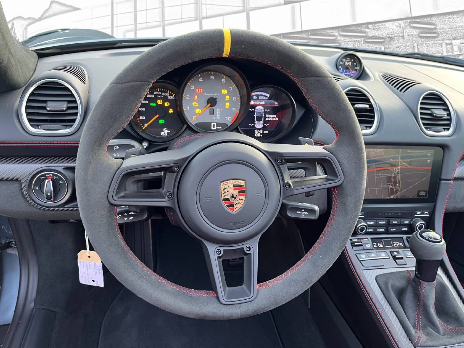 PORSCHE 718 Spyder RS-image-4