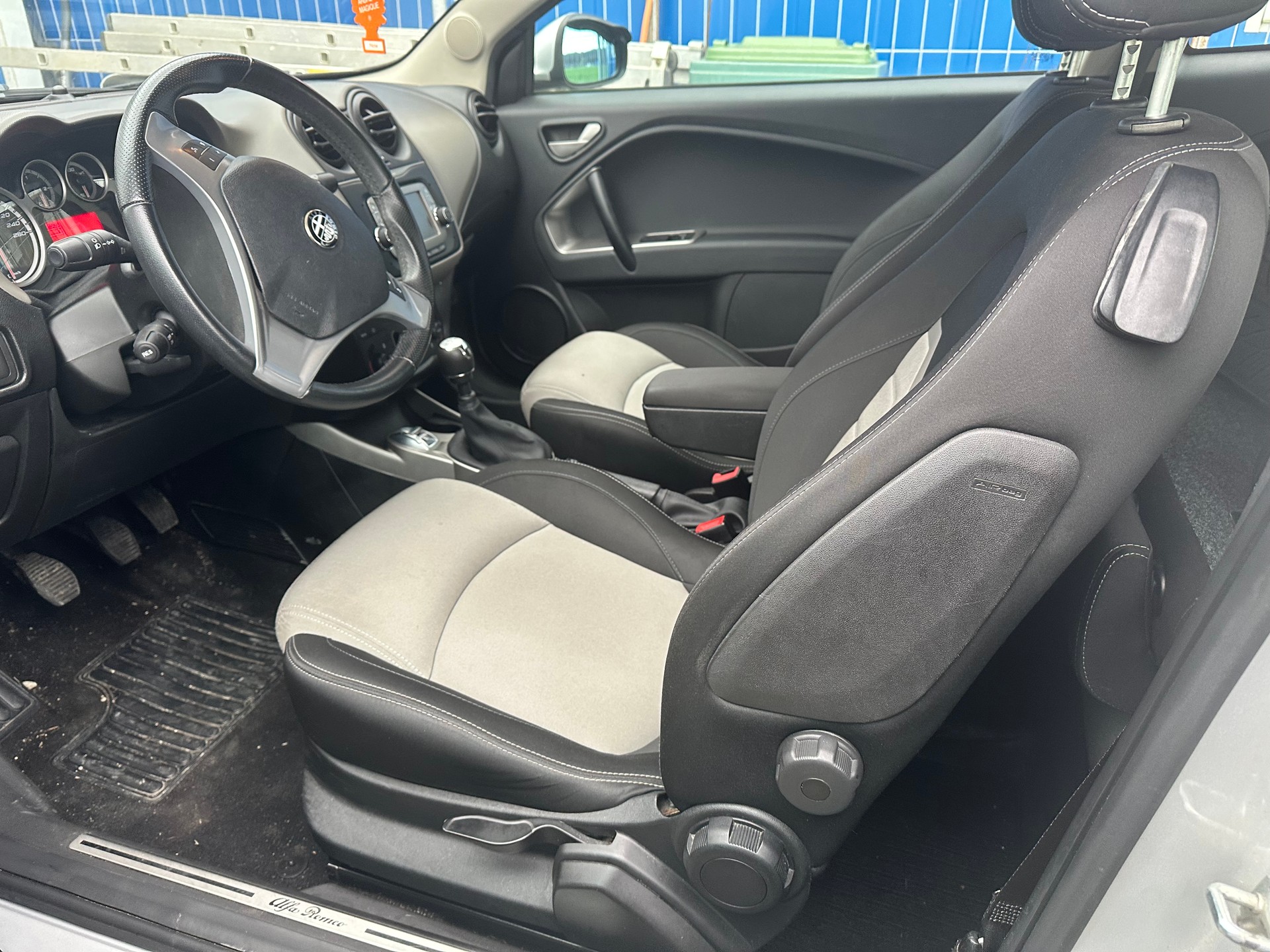 ALFA ROMEO MiTo 0.9 TwinAir Turbo Distinctive-image-6