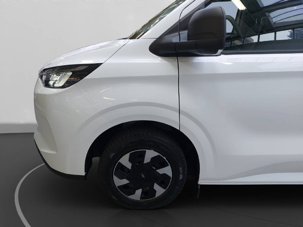 FORD Transit Custom Van 320 L1 2.5 Duratec 233 Trend PHEV-image-9