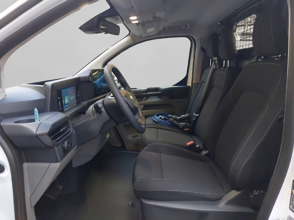 FORD Transit Custom Van 320 L1 2.5 Duratec 233 Trend PHEV-image-4