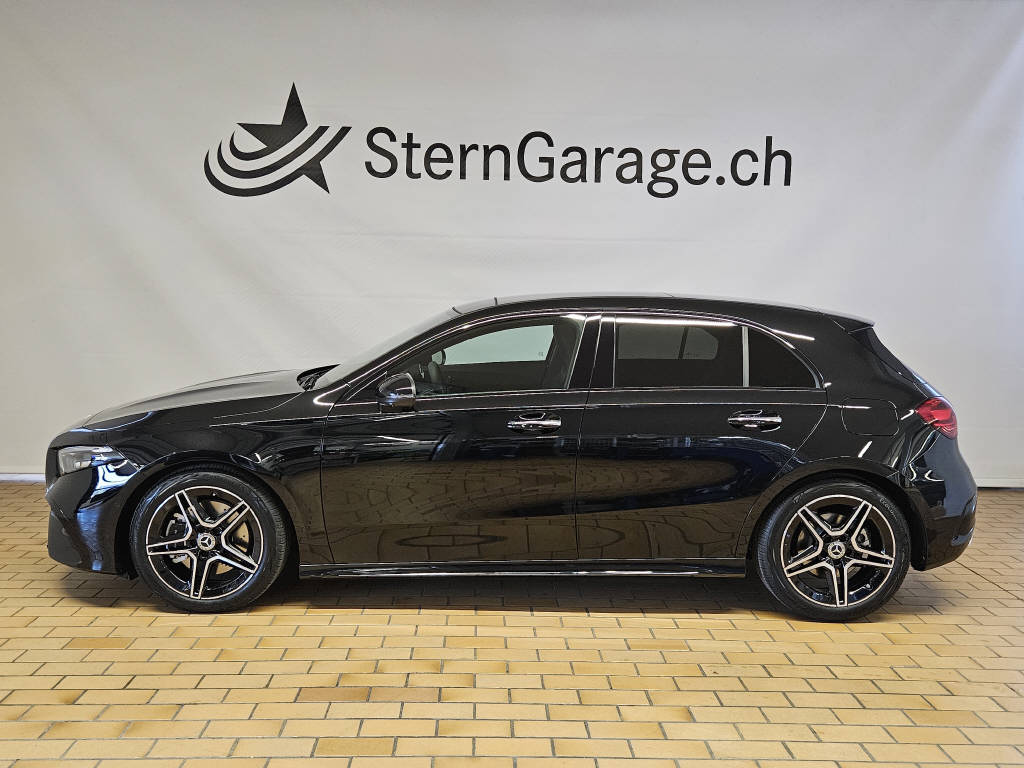 MERCEDES-BENZ A 220 4Matic AMG Line-image-1