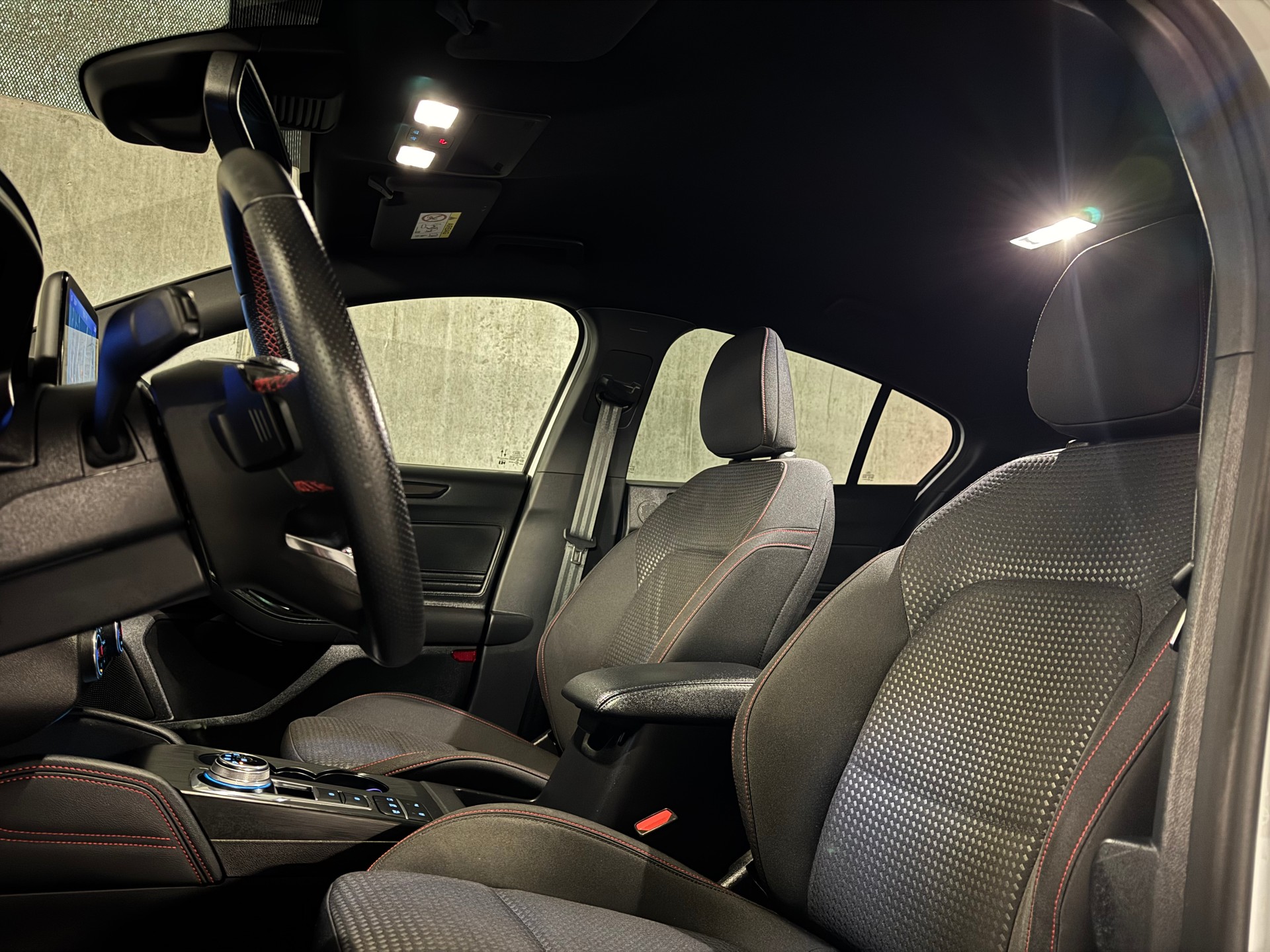 FORD Focus 1.5 SCTi ST Line X Automatic-image-20
