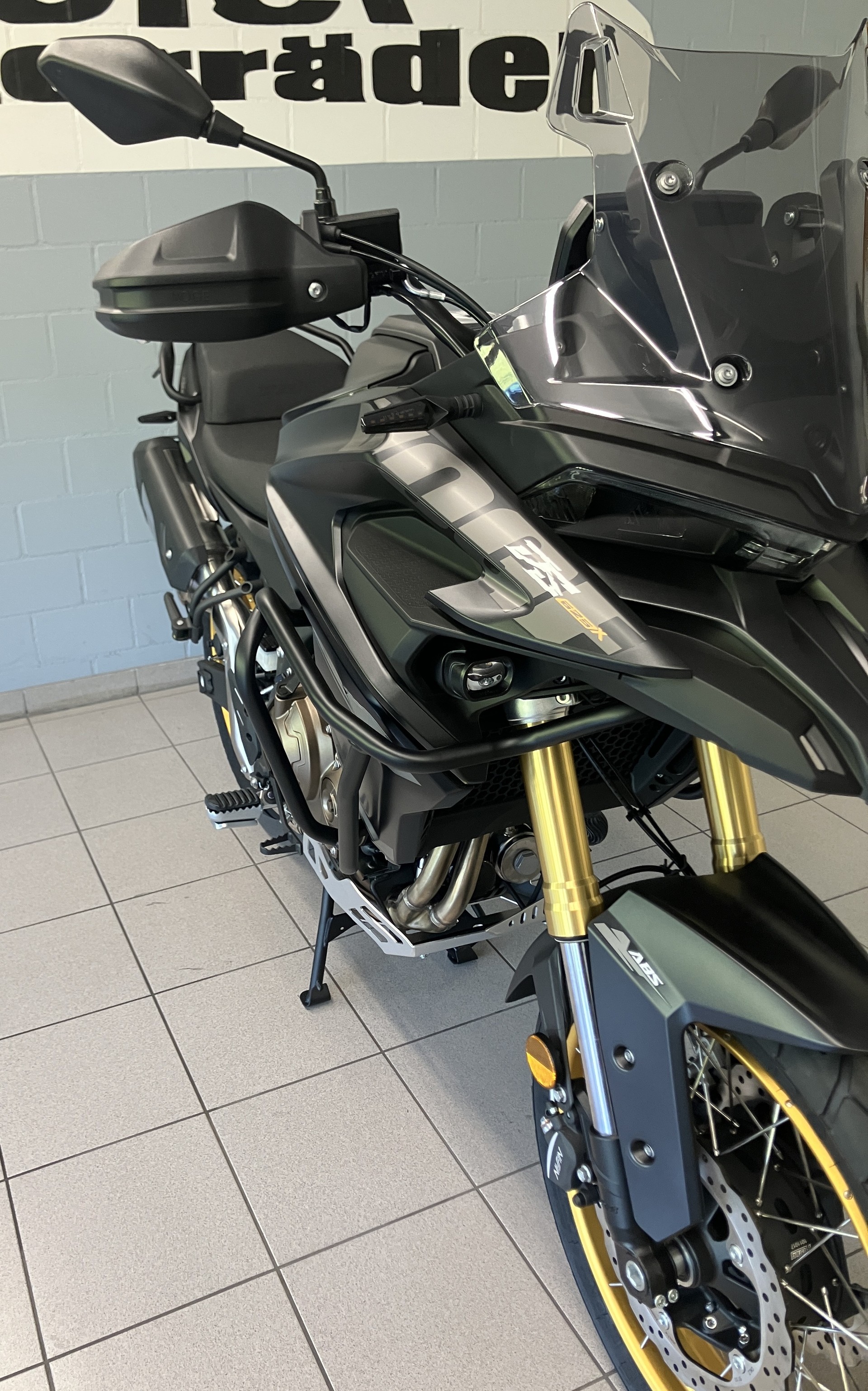 VOGE 625 DSX Black Knight 47/35 KW-image-4