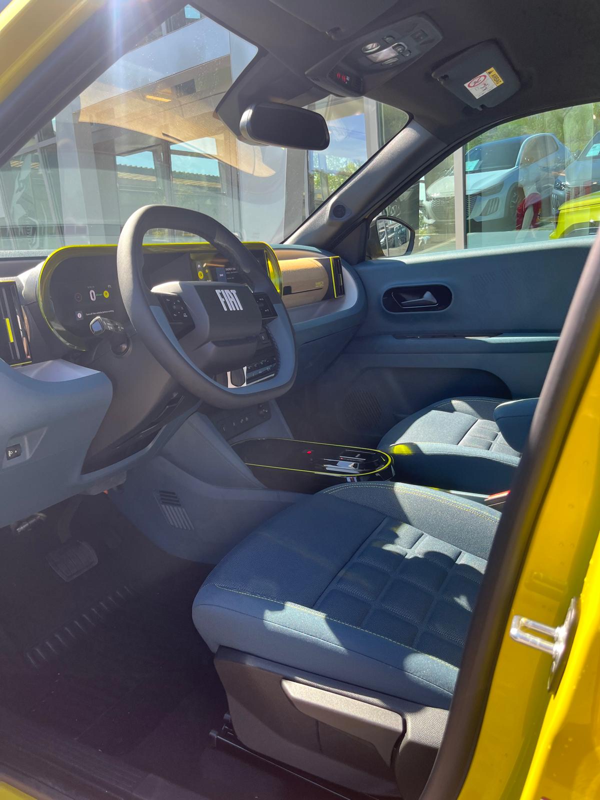 FIAT Grande Panda Elektro La Prima-image-11