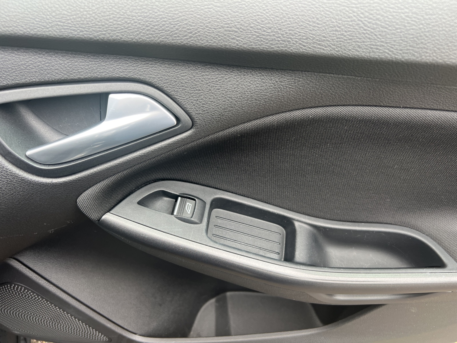 FORD Focus 1.0 SCTi Business-image-16