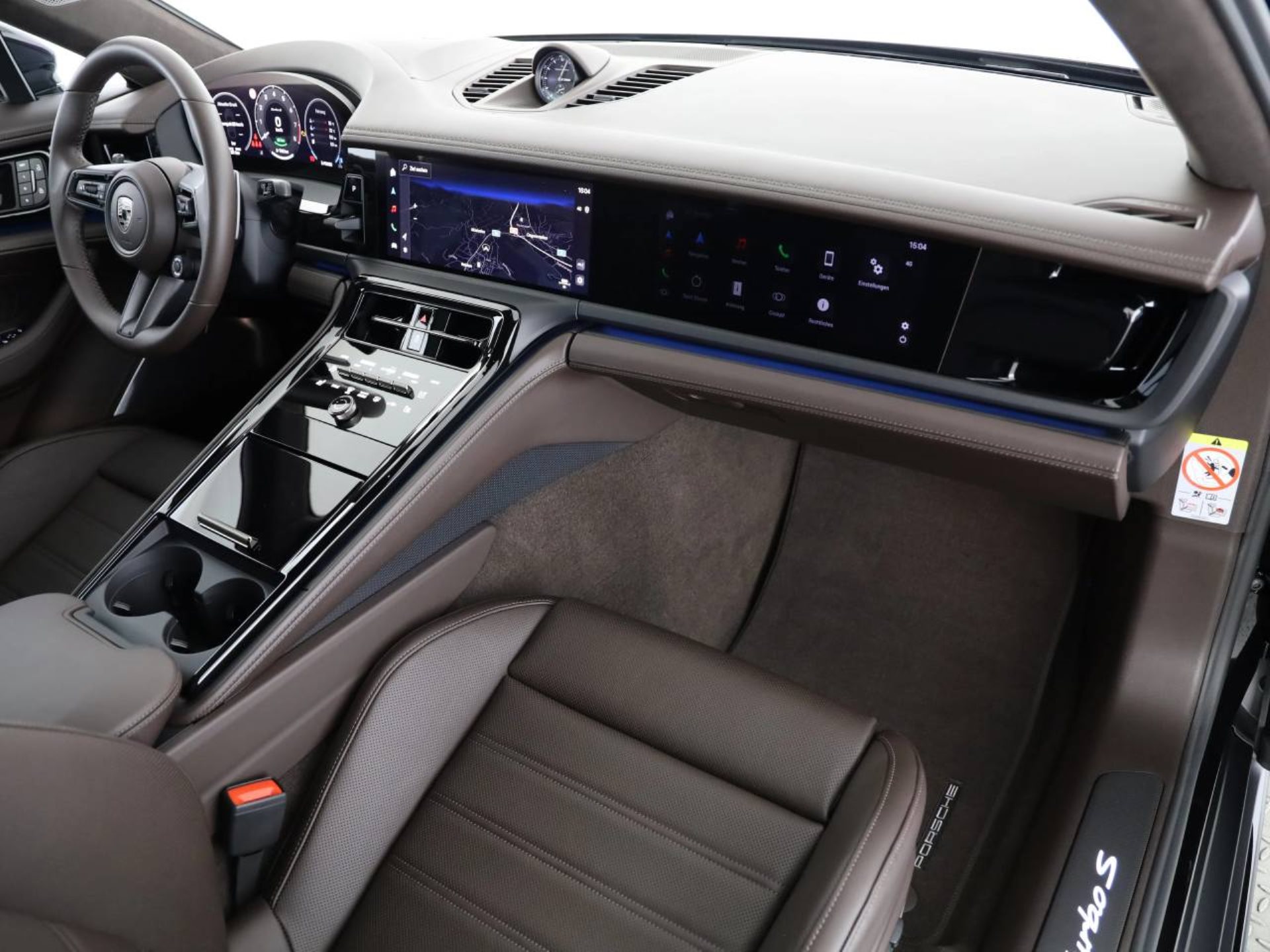 PORSCHE Panamera Turbo S E-Hybrid-image-10