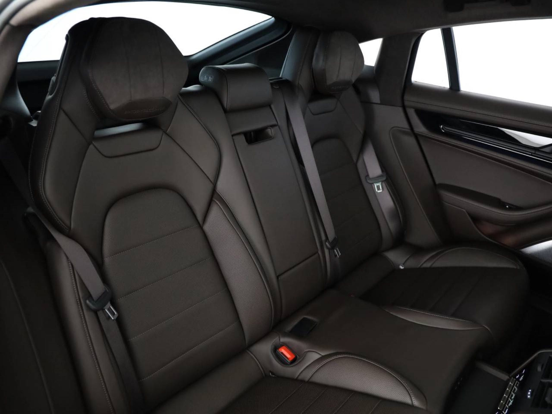 PORSCHE Panamera Turbo S E-Hybrid-image-18