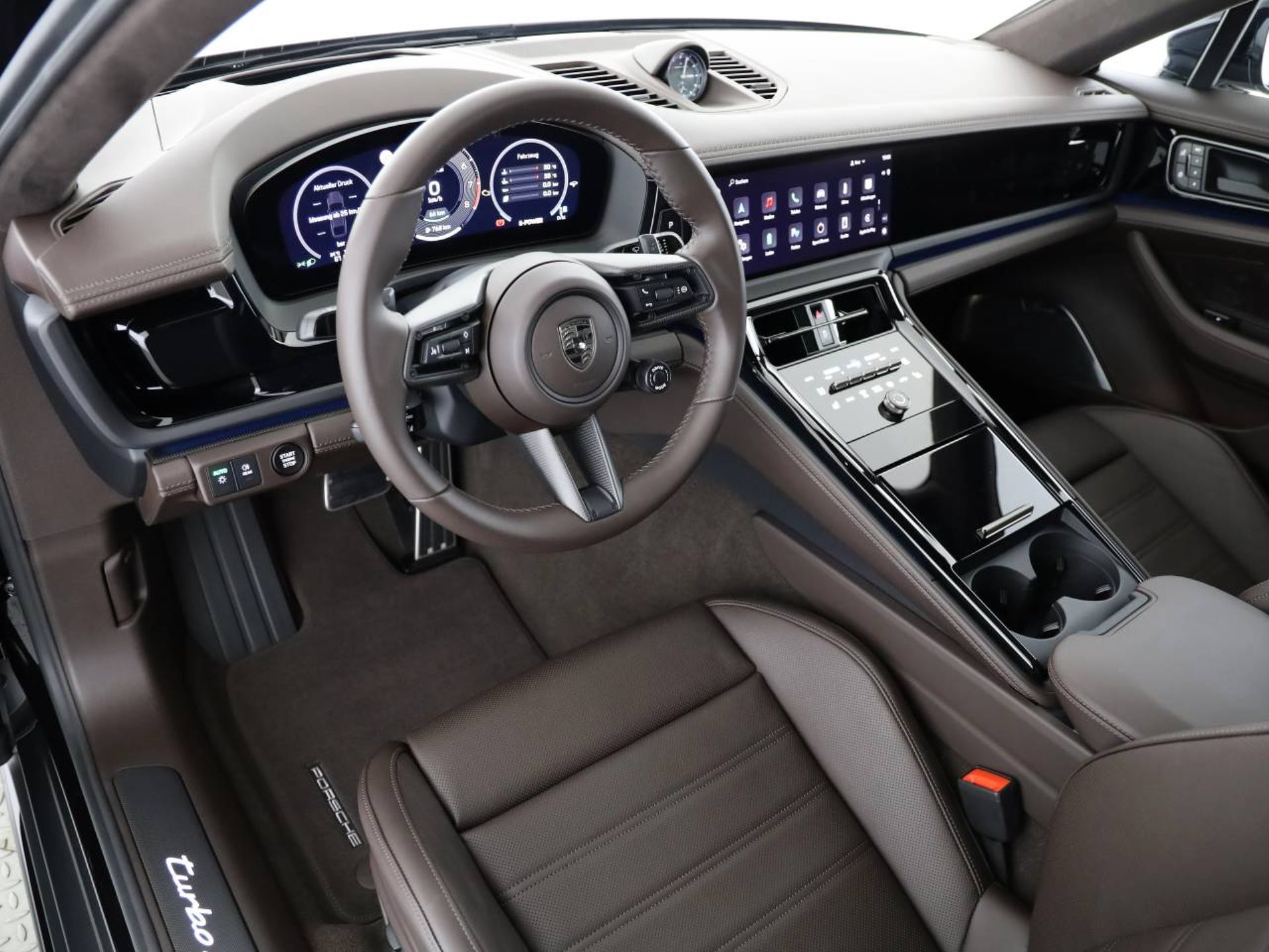 PORSCHE Panamera Turbo S E-Hybrid-image-9