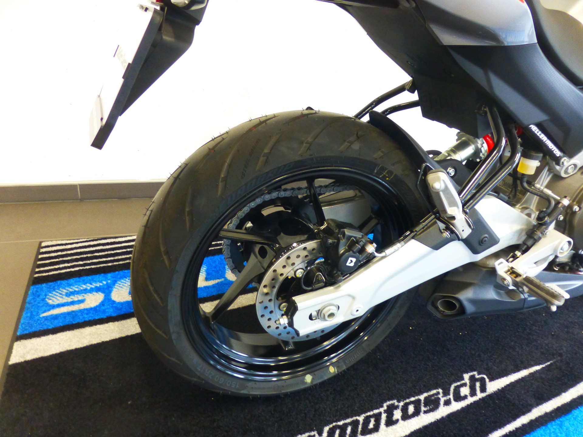 APRILIA Tuono 457 (35kW) E5+-image-9
