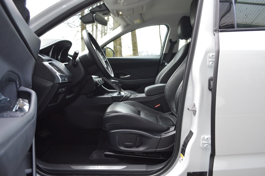 JAGUAR E-Pace 2.0d D150 S AWD Automatik-image-5