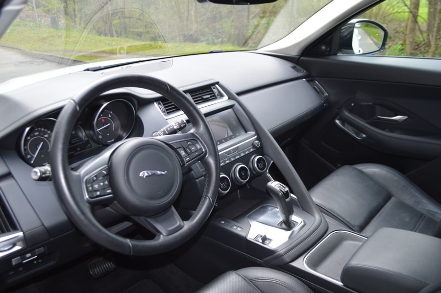JAGUAR E-Pace 2.0d D150 S AWD Automatik-image-6
