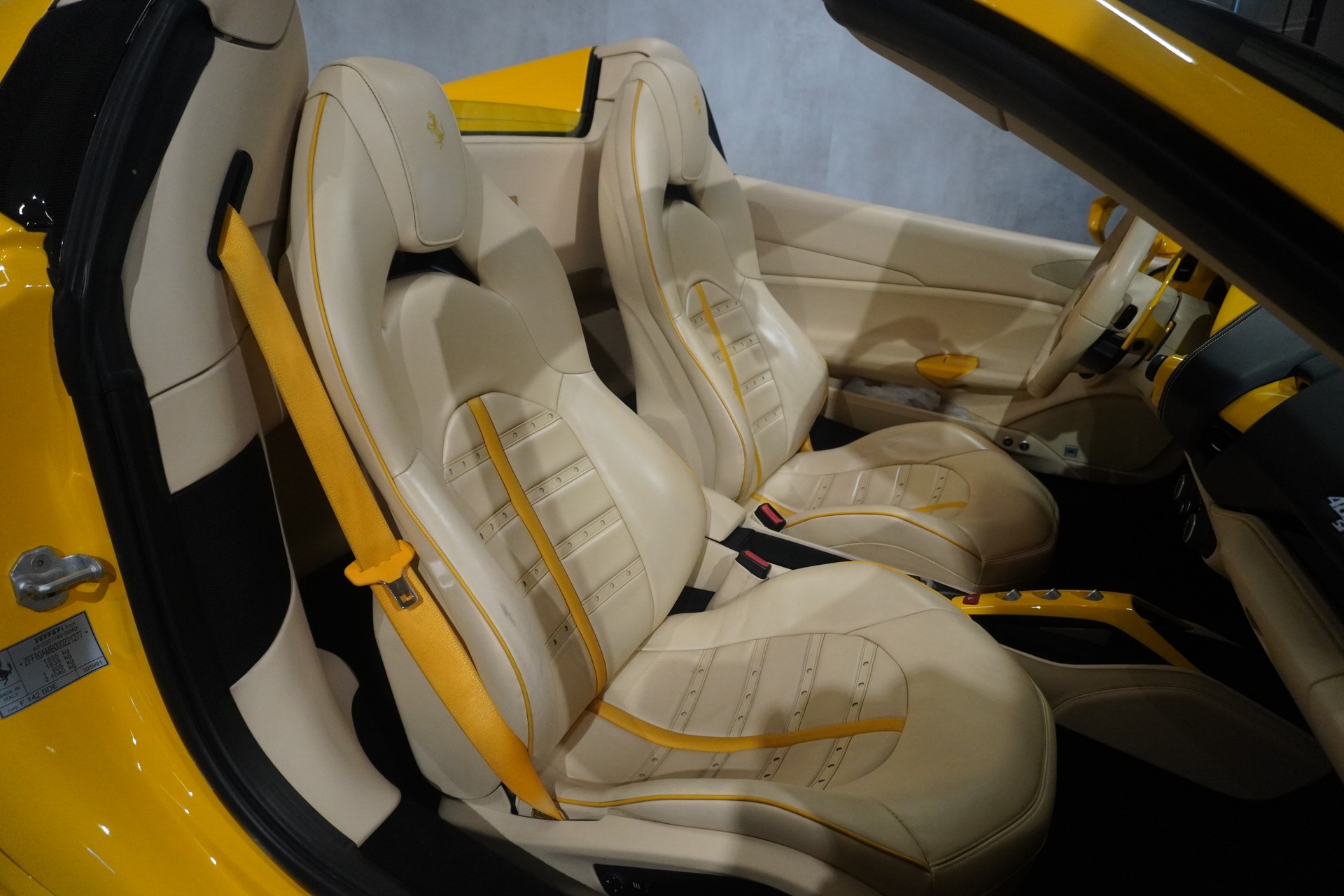 FERRARI 488 Spider 3.9 V8-image-7