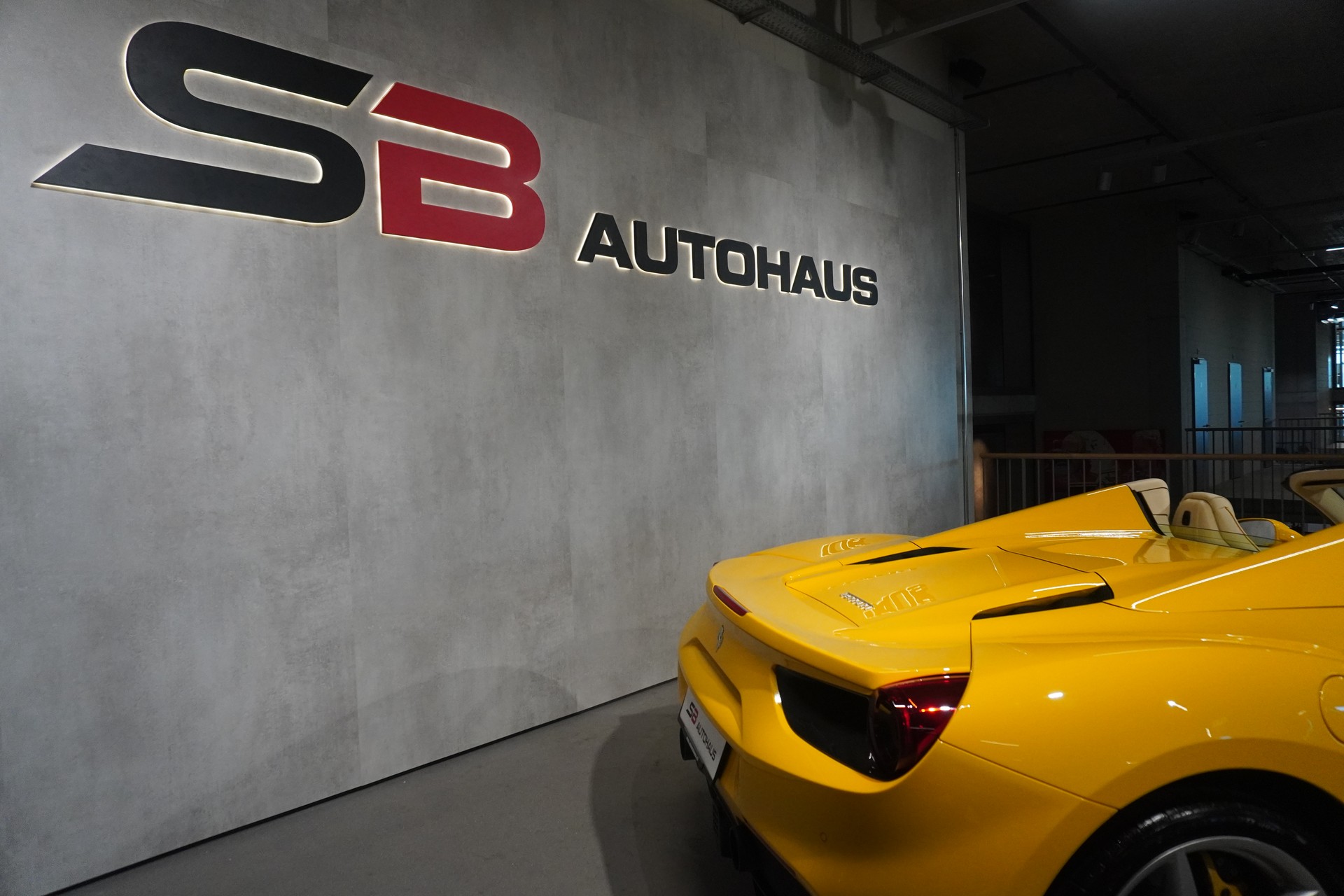 FERRARI 488 Spider 3.9 V8-image-12
