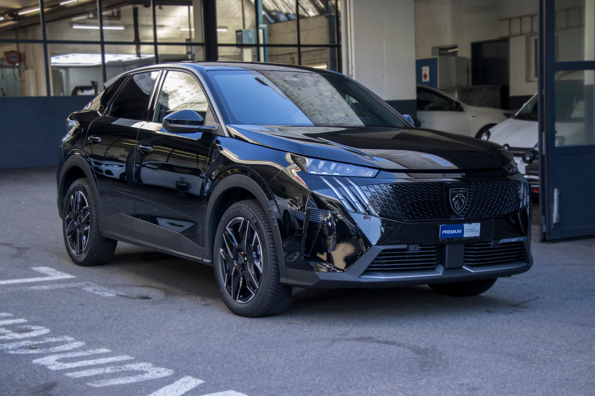 PEUGEOT 3008 145 e-DCS6 Hybrid GT-image-3