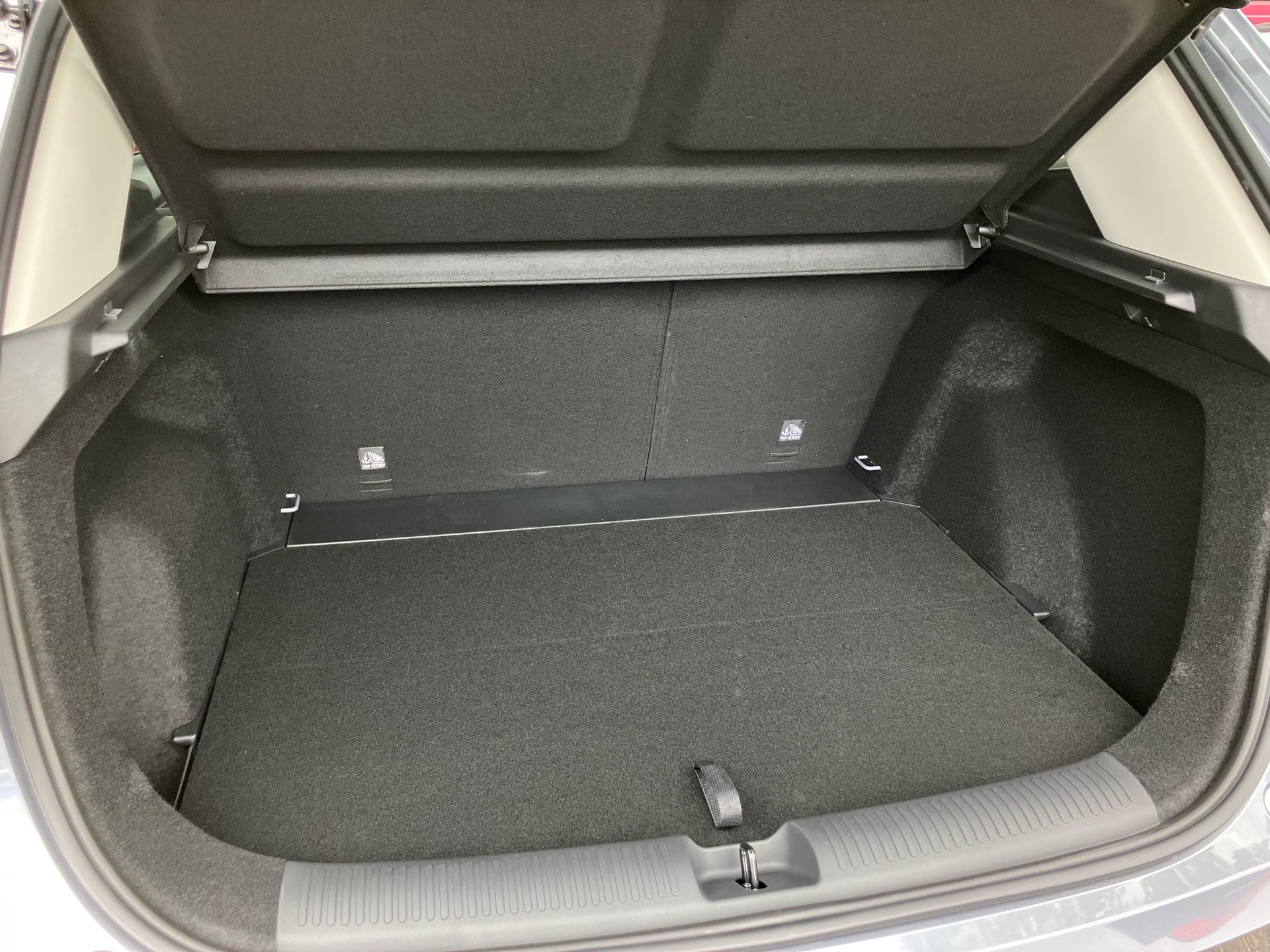 MG ZS 1.5 Hybrid+ Luxury-image-6