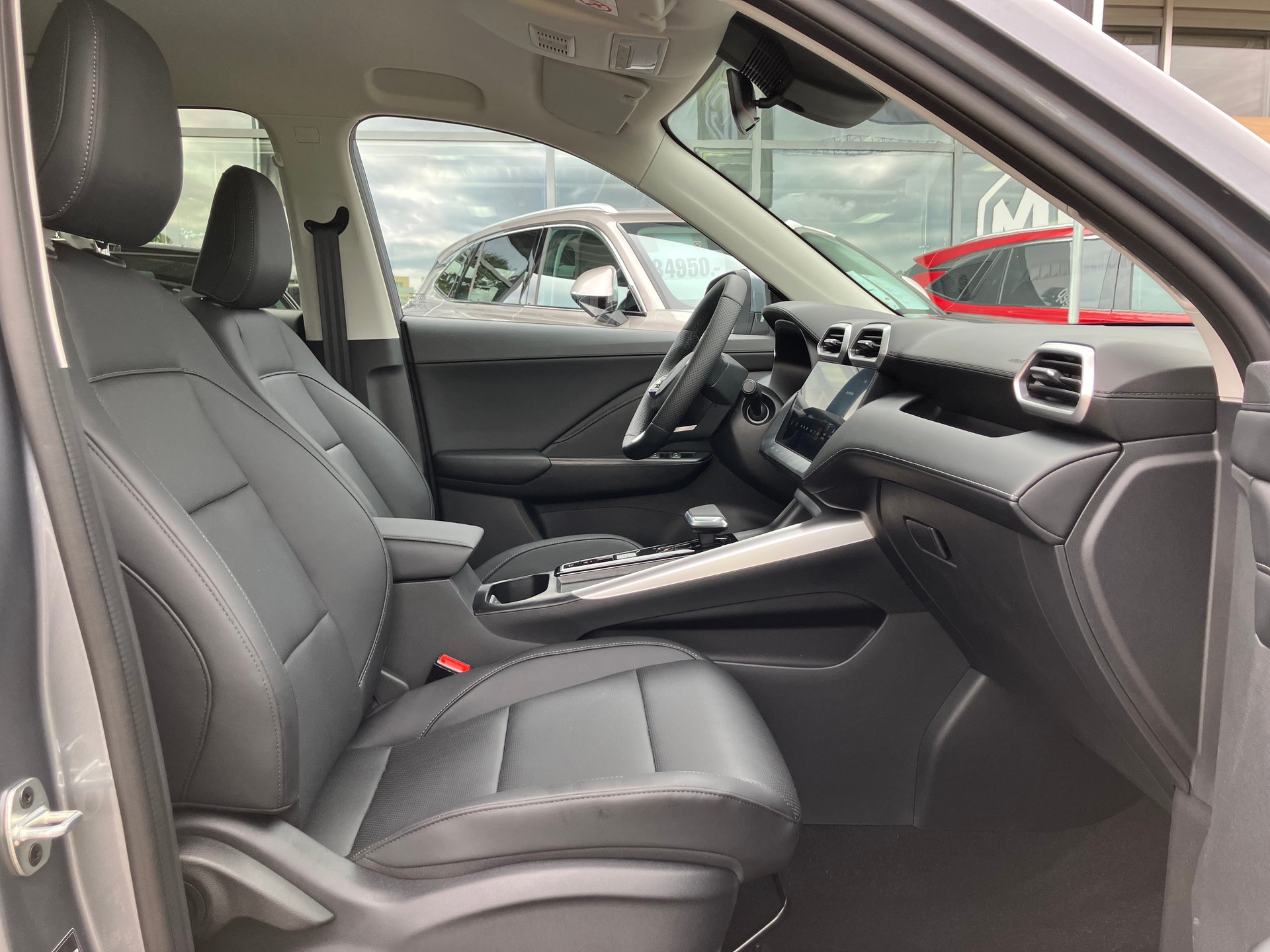 MG ZS 1.5 Hybrid+ Luxury-image-8
