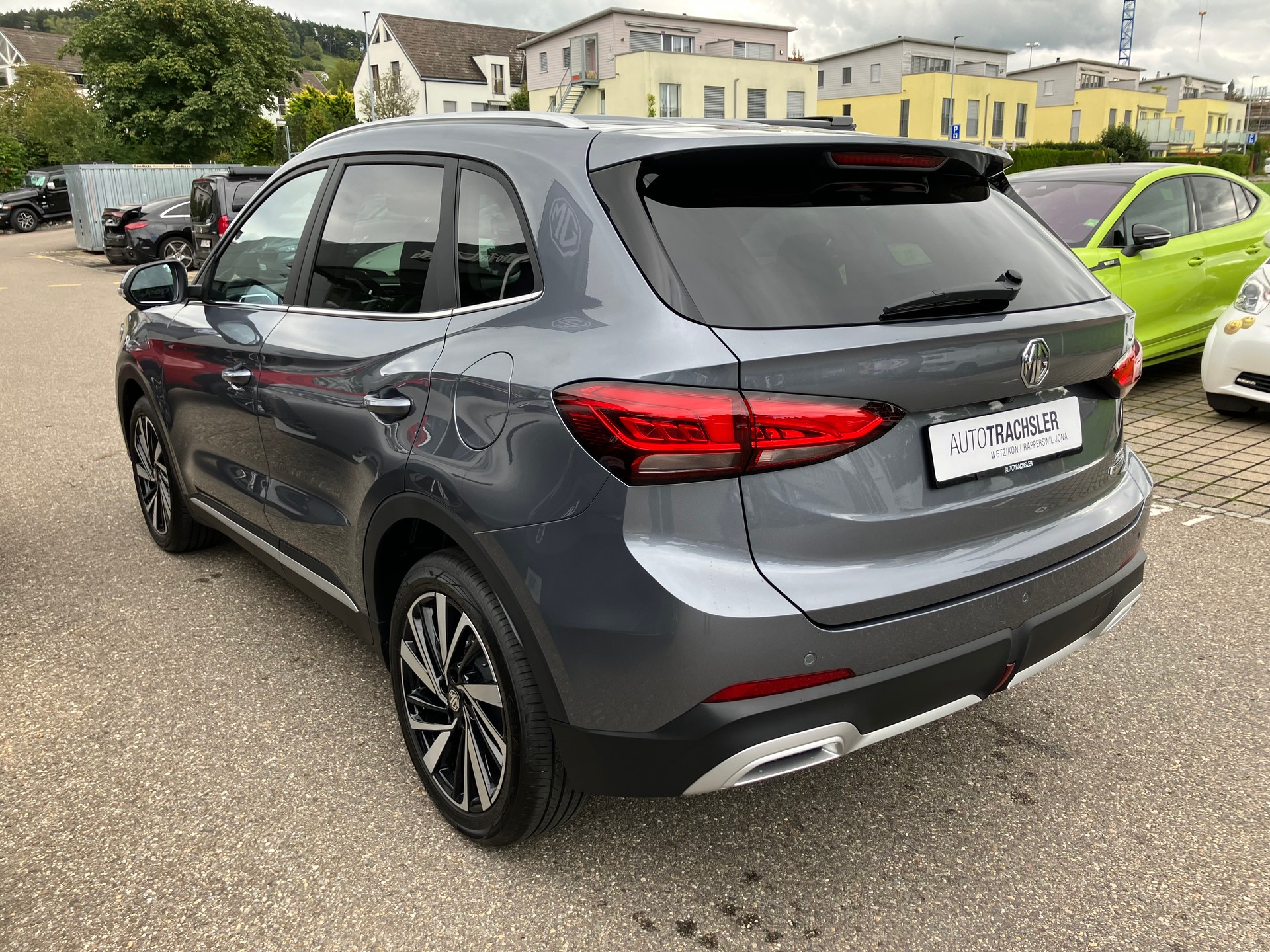 MG ZS 1.5 Hybrid+ Luxury-image-4