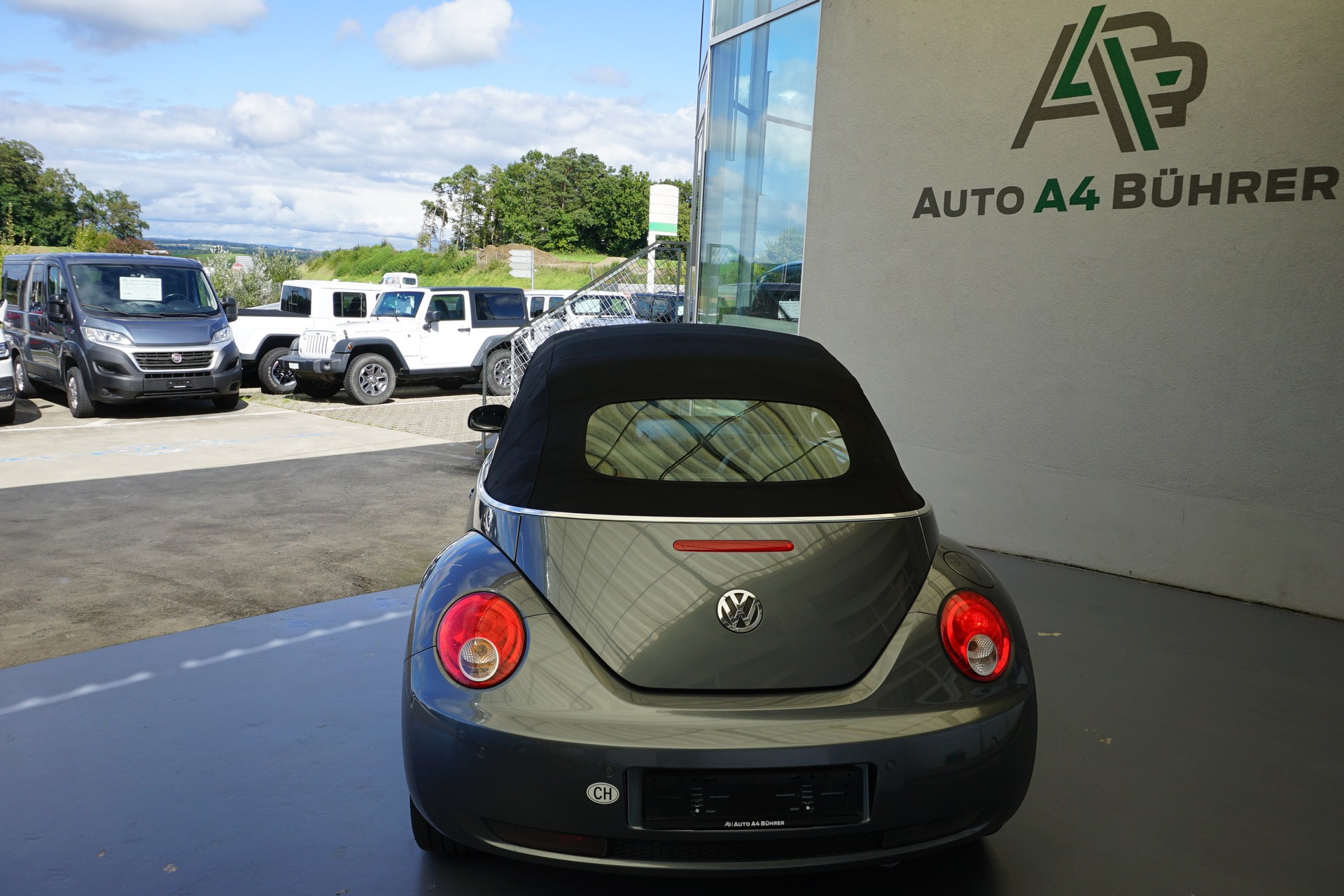 VW Beetle 1.8 Turbo Sixty Cabriolet 150PA-image-12