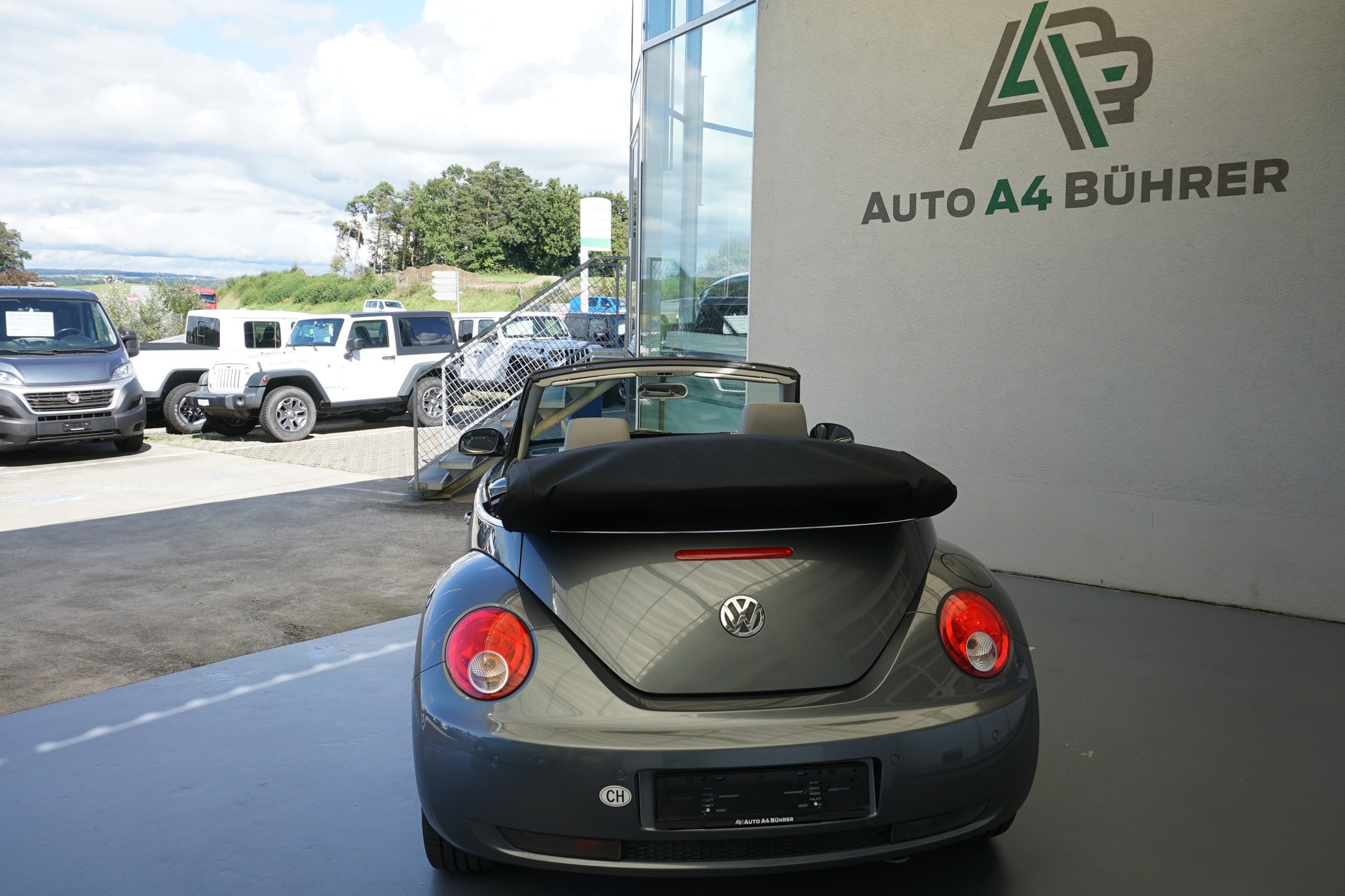 VW Beetle 1.8 Turbo Sixty Cabriolet 150PA-image-13