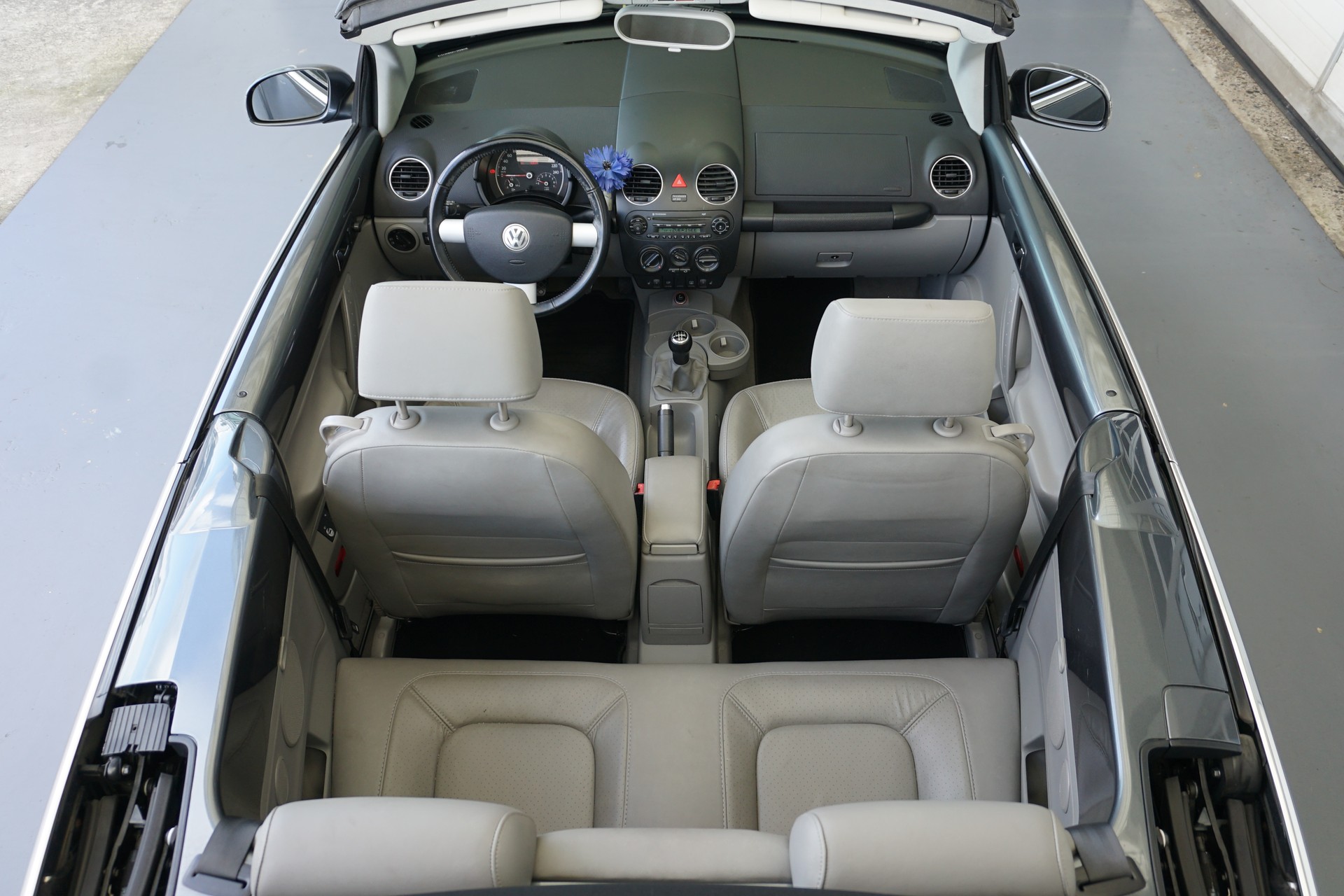 VW Beetle 1.8 Turbo Sixty Cabriolet 150PA-image-20