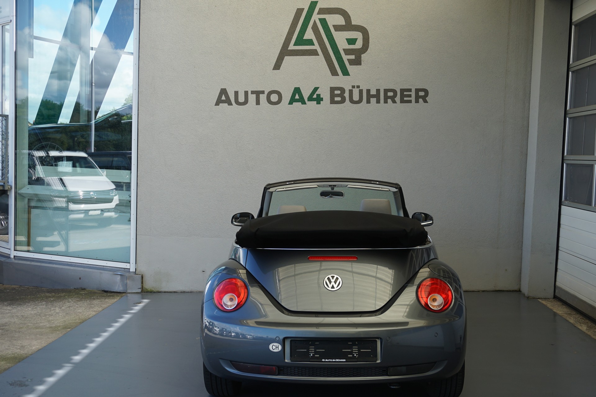 VW Beetle 1.8 Turbo Sixty Cabriolet 150PA-image-16