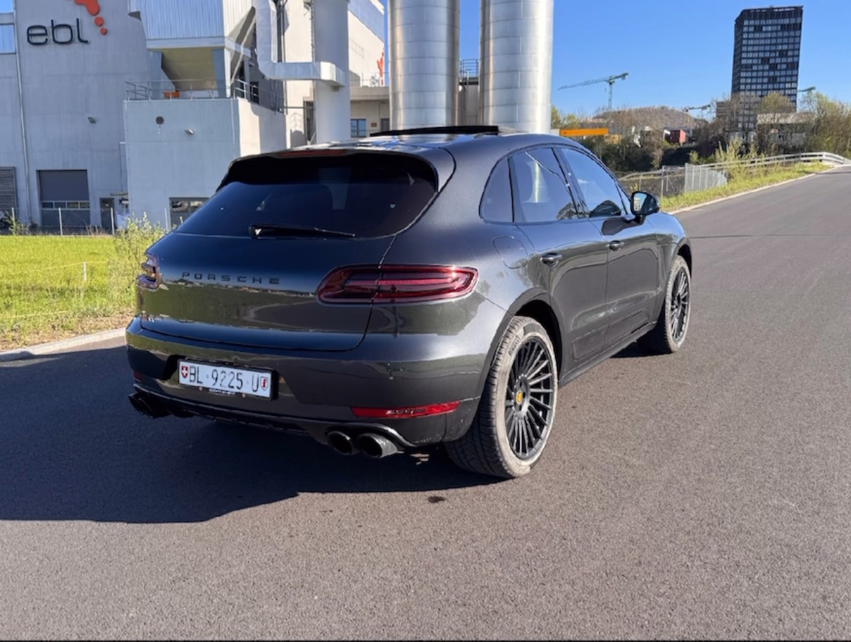 PORSCHE Macan Turbo PDK-image-4