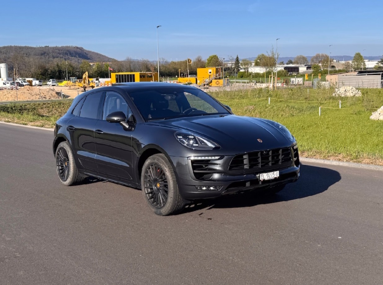 PORSCHE Macan Turbo PDK-image-2