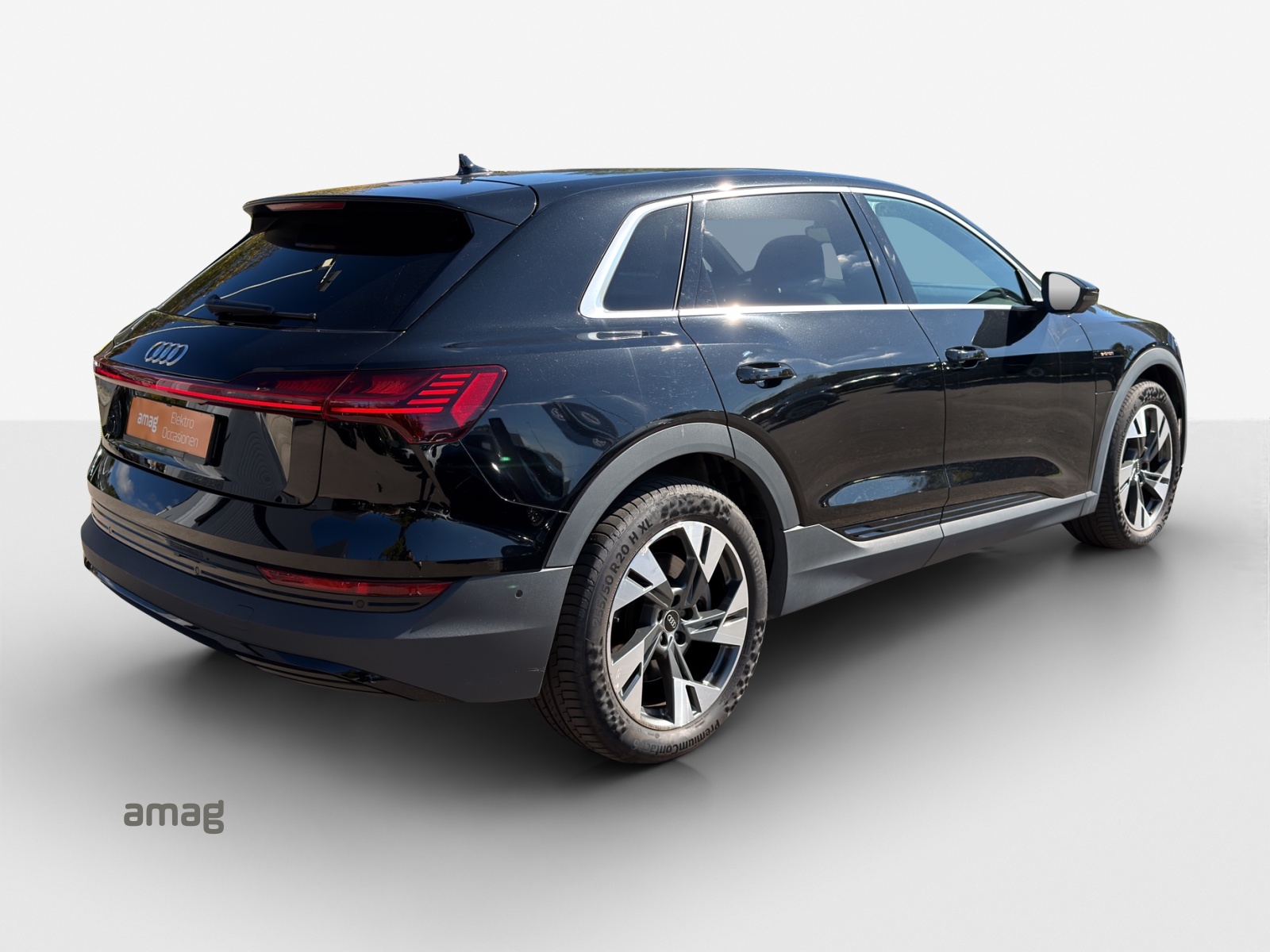 AUDI e-tron 50 Attraction quattro-image-5