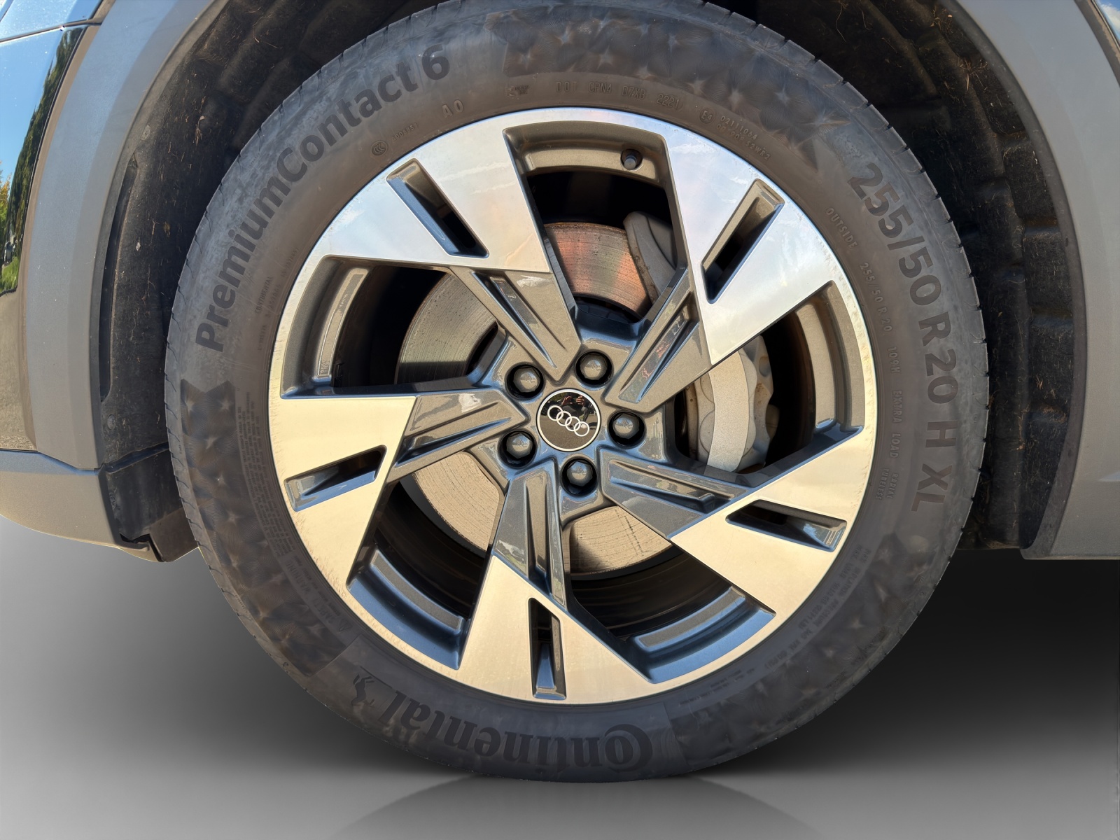 AUDI e-tron 50 Attraction quattro-image-14