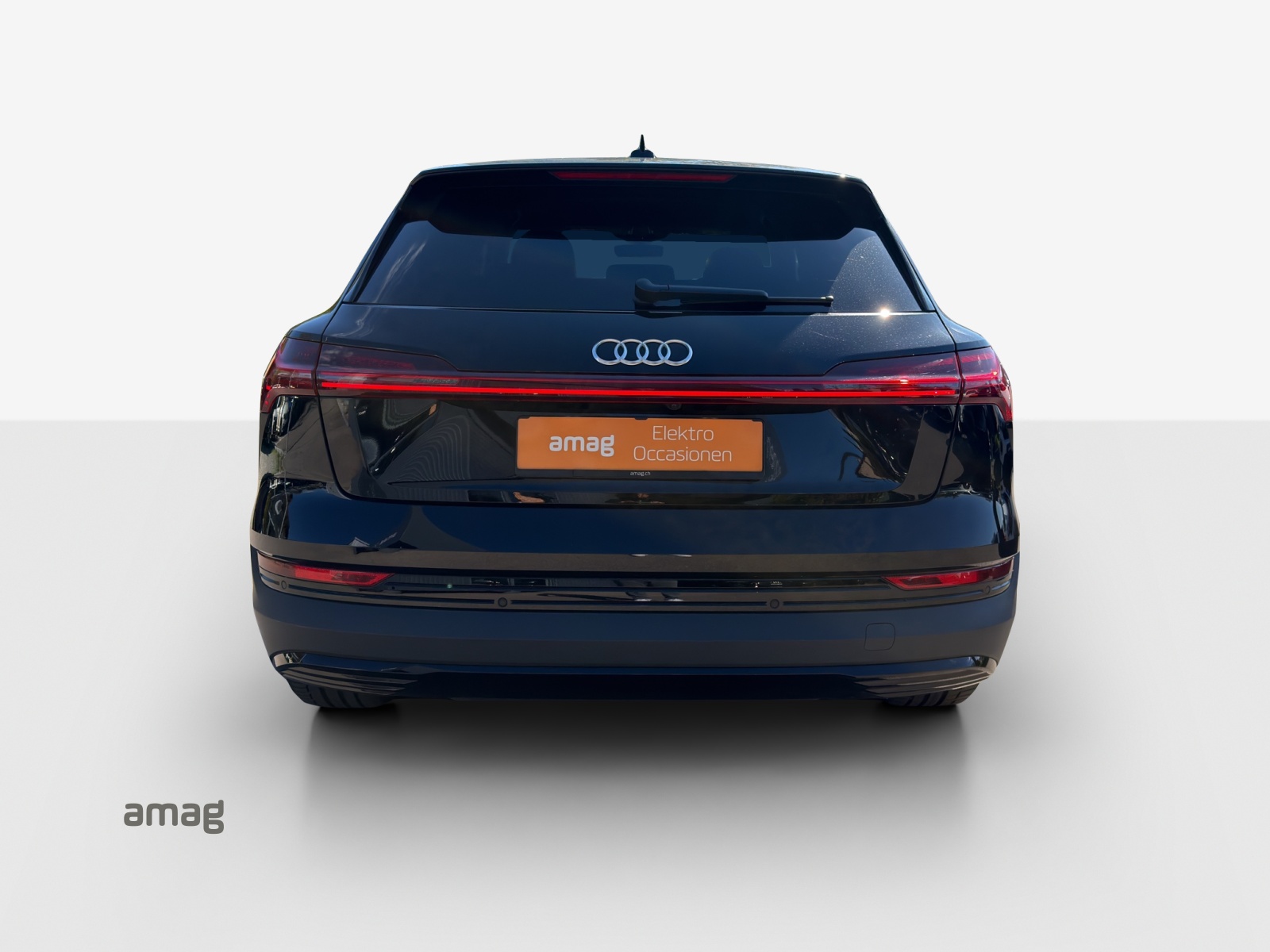 AUDI e-tron 50 Attraction quattro-image-4