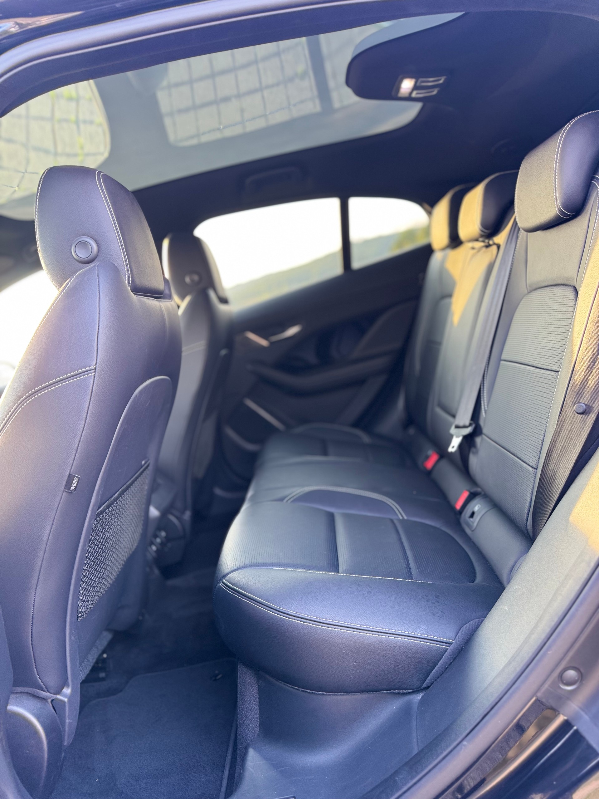 JAGUAR I-Pace EV400 HSE AWD-image-13