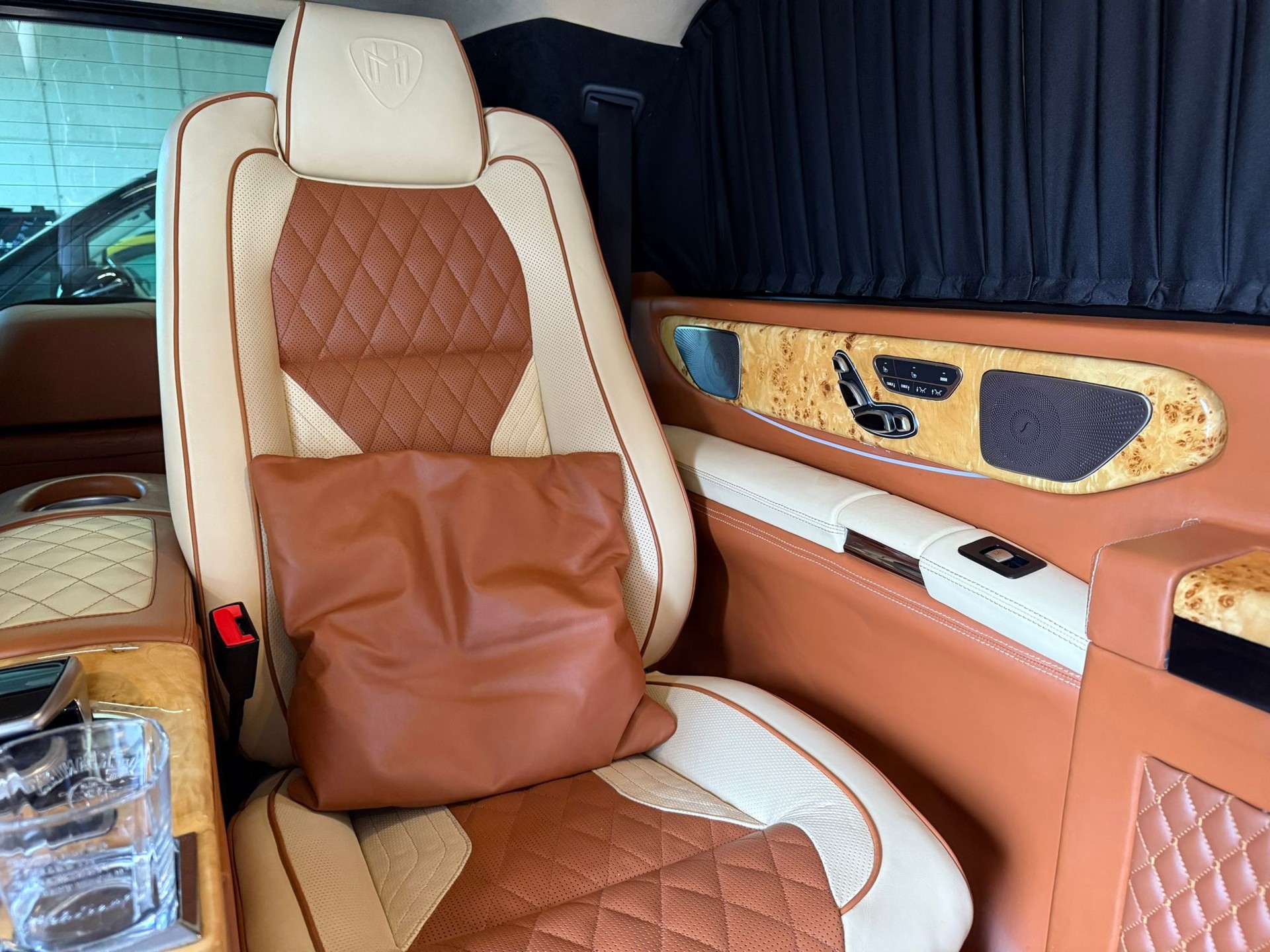 MERCEDES-BENZ V 250 d extralang 4Matic 7G-Tronic VIP-image-12
